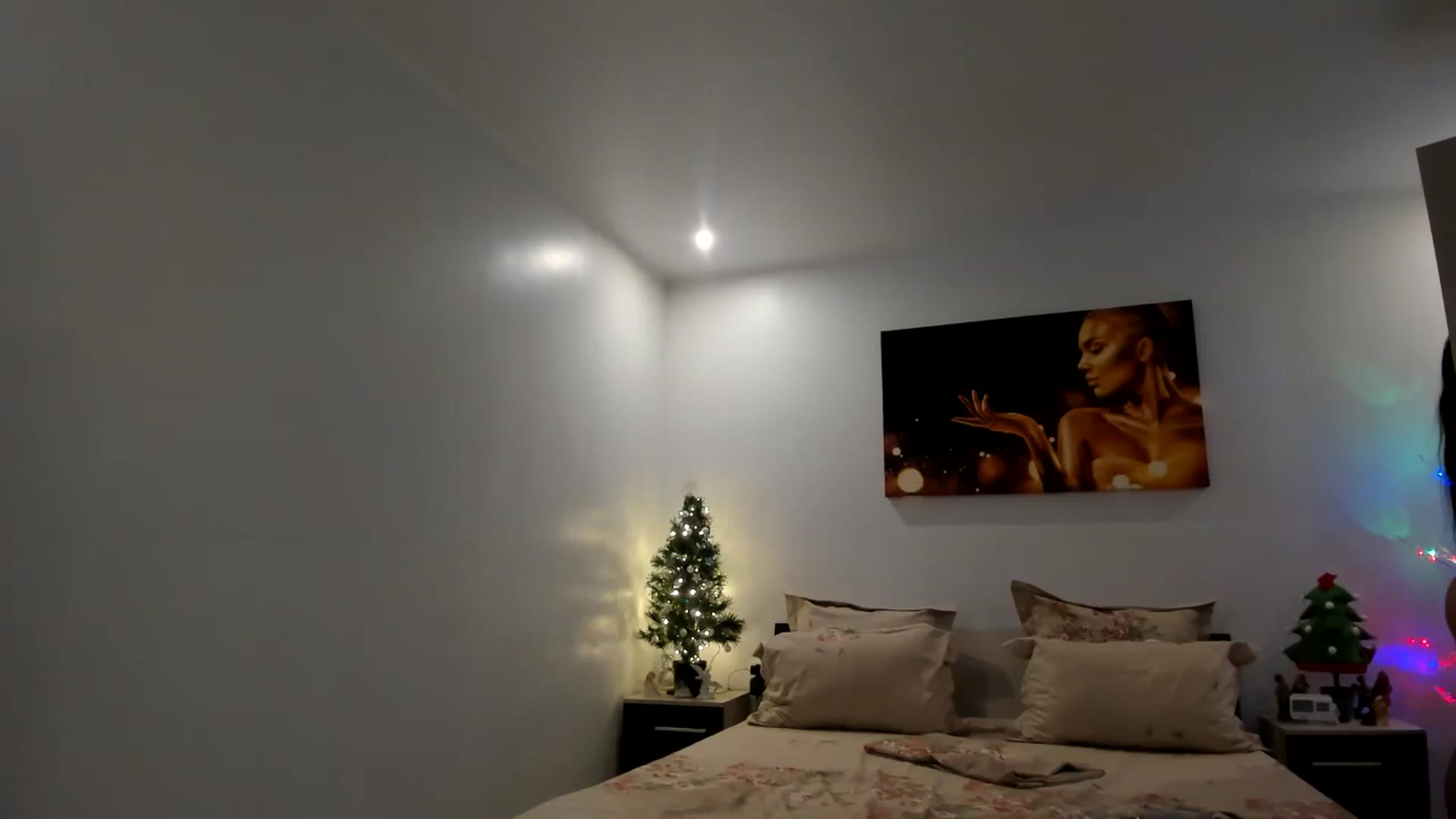 Gallery image thumbnail from LolyBetty's myfreecams stream on, 12/10/2024, 06:36 image 7 of 20