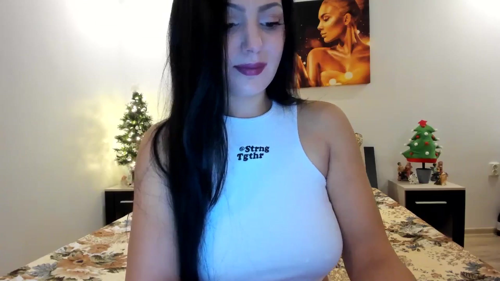 Gallery image thumbnail from LolyBetty's myfreecams stream on, 01/03/2025, 05:47 image 8 of 20