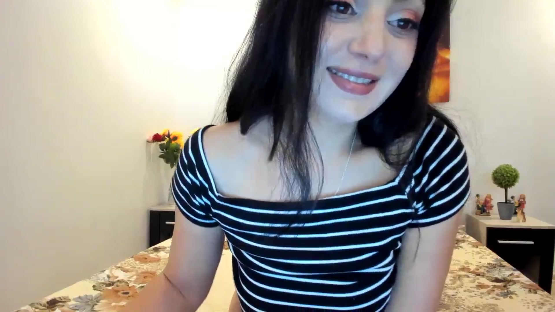 Gallery image thumbnail from LolyBetty's myfreecams stream on, 01/18/2025, 06:21 image 11 of 20