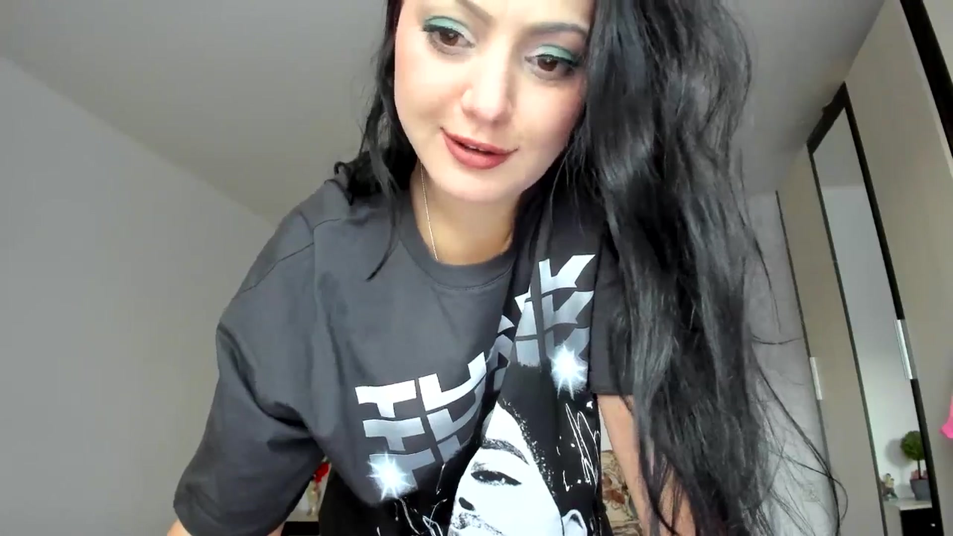 Gallery image thumbnail from LolyBetty's myfreecams stream on, 01/19/2025, 06:35 image 15 of 20