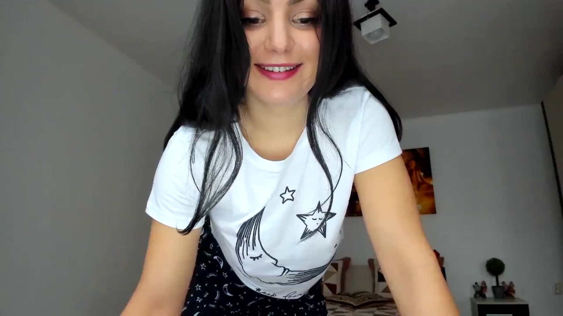 Gallery image thumbnail from LolyBetty's myfreecams stream on, 03/01/2025, 06:27 image 11 of 20