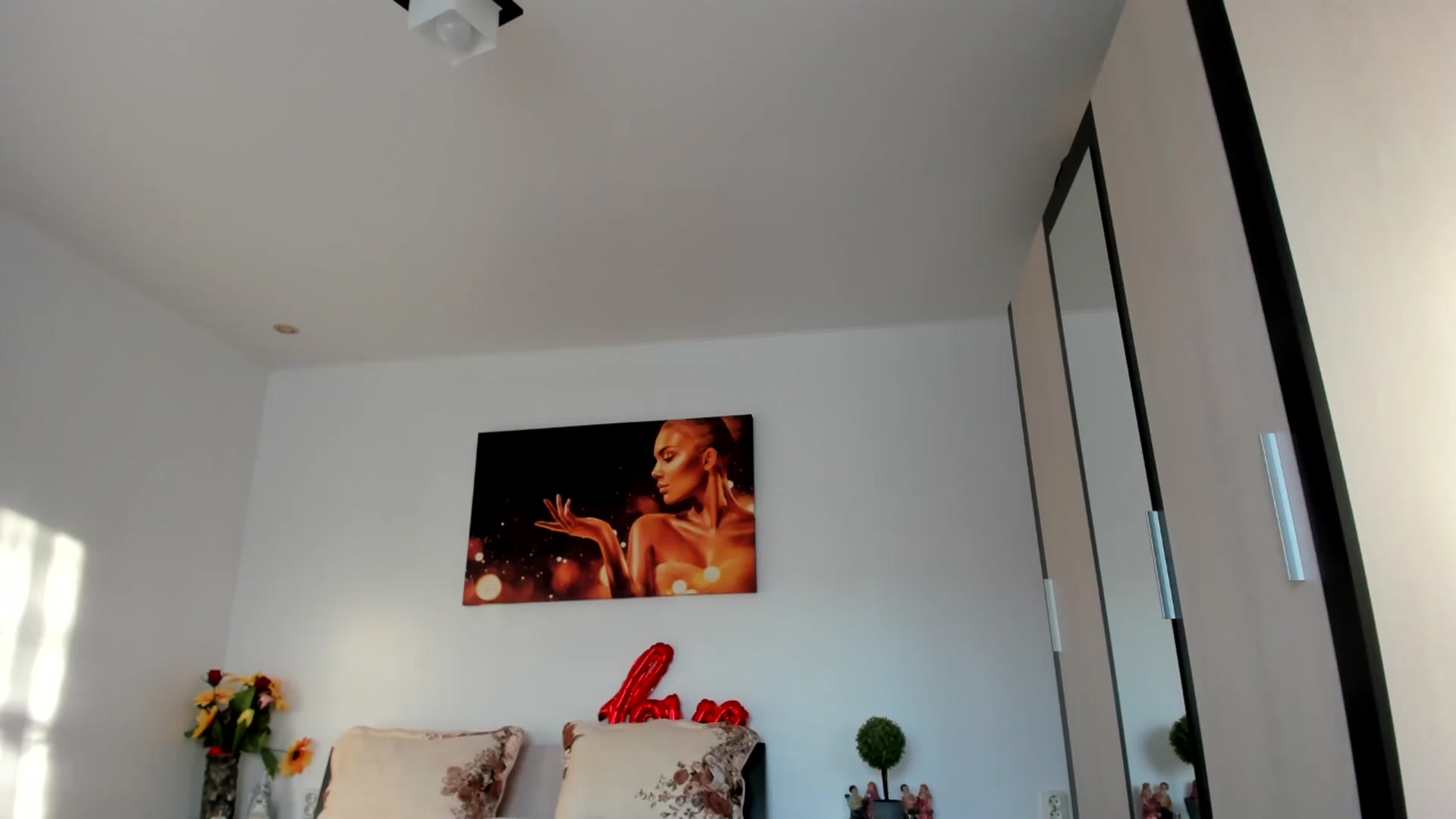 Gallery image thumbnail from LolyBetty's myfreecams stream on, 04/04/2025, 05:11 image 11 of 20