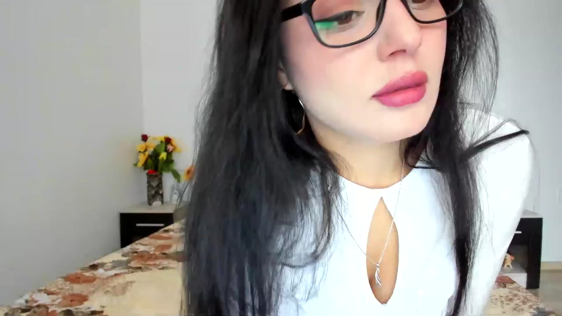 Gallery image thumbnail from LolyBetty's myfreecams stream on, 04/06/2025, 04:33 image 16 of 20