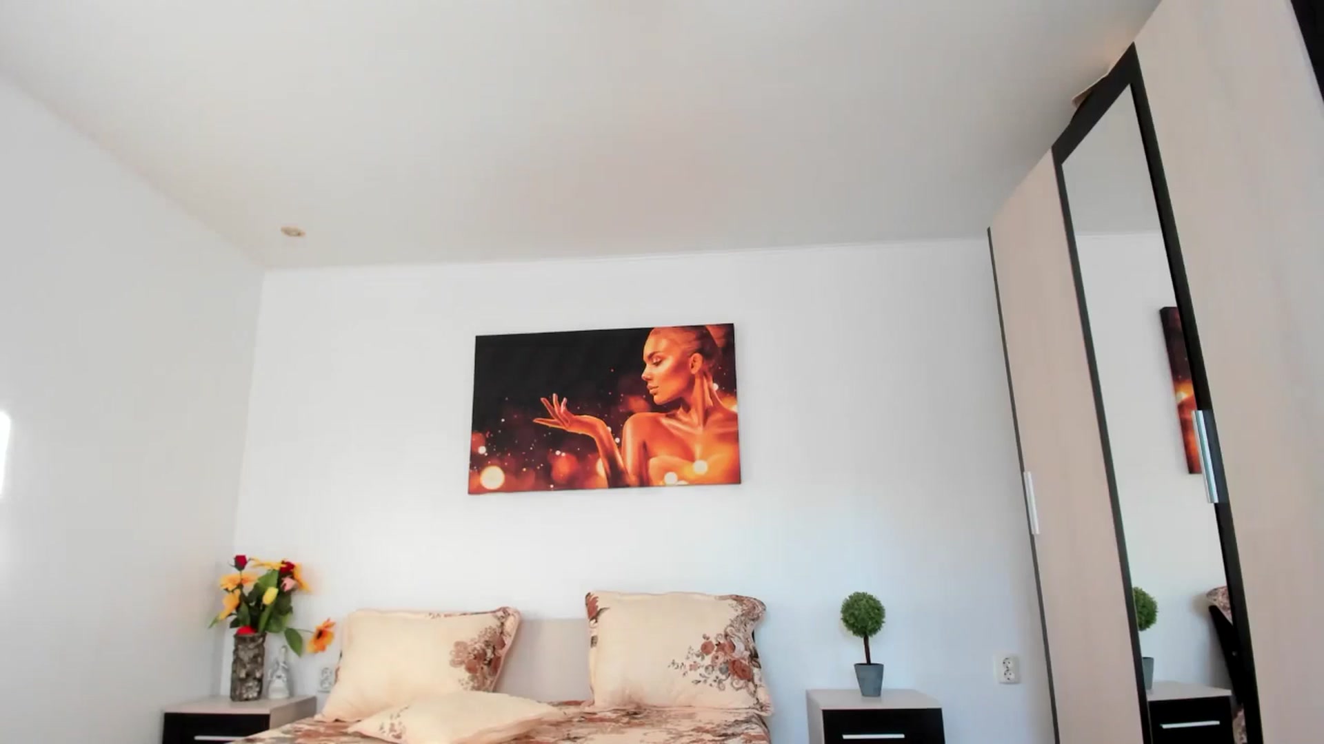 Gallery image thumbnail from LolyBetty's myfreecams stream on, 04/13/2025, 04:58 image 9 of 20