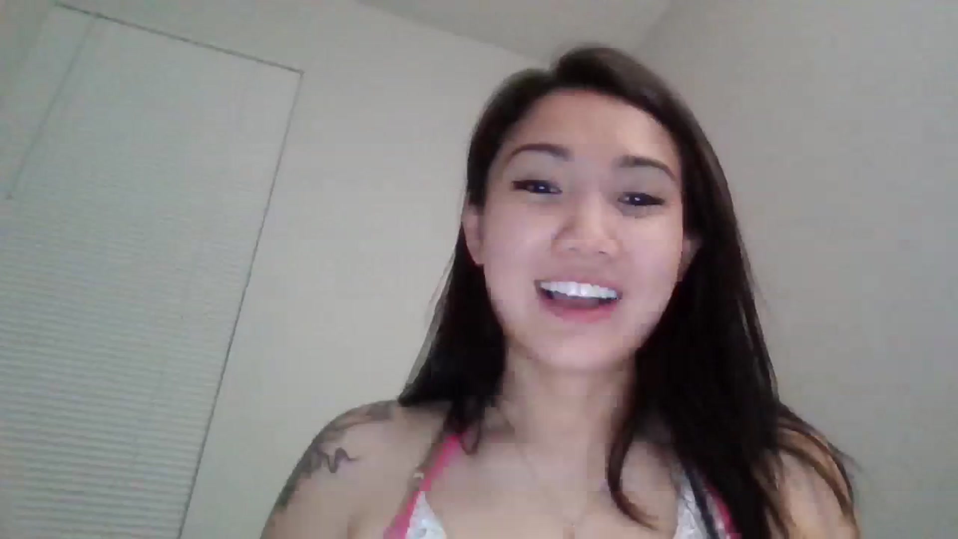Gallery image thumbnail from LondonTipton's myfreecams stream on, 08/28/2023, 07:56 image 3 of 20
