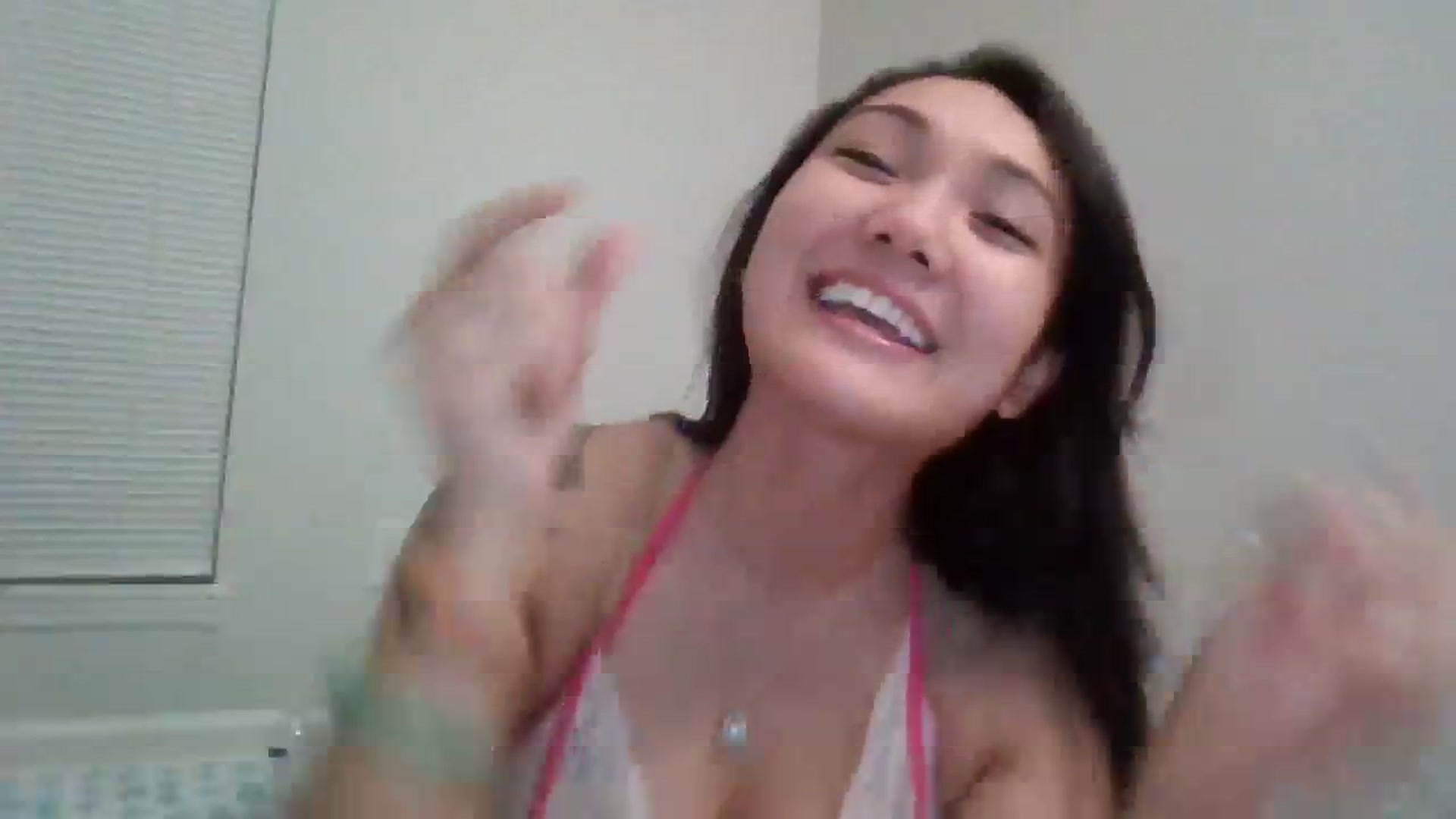 Gallery image thumbnail from LondonTipton's myfreecams stream on, 08/28/2023, 07:56 image 2 of 20