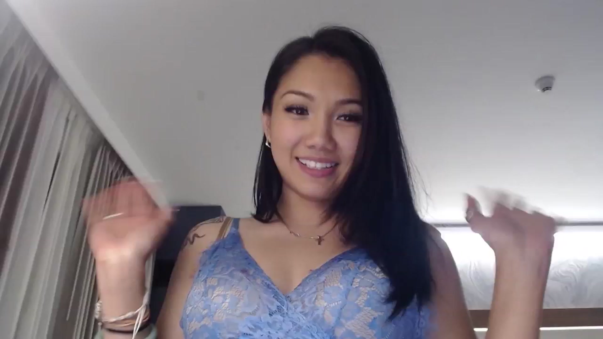 Gallery image thumbnail from LondonTipton's myfreecams stream on, 09/19/2023, 10:25 image 20 of 20