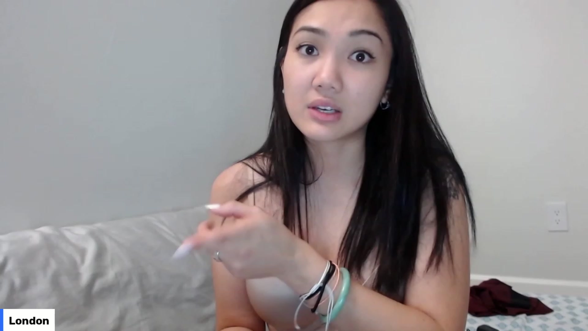 Gallery image thumbnail from LondonTipton's myfreecams stream on, 10/23/2023, 03:09 image 17 of 20