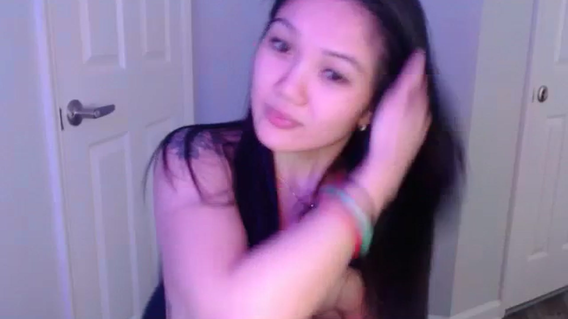 Gallery image thumbnail from LondonTipton's myfreecams stream on, 03/16/2024, 12:58 image 17 of 20
