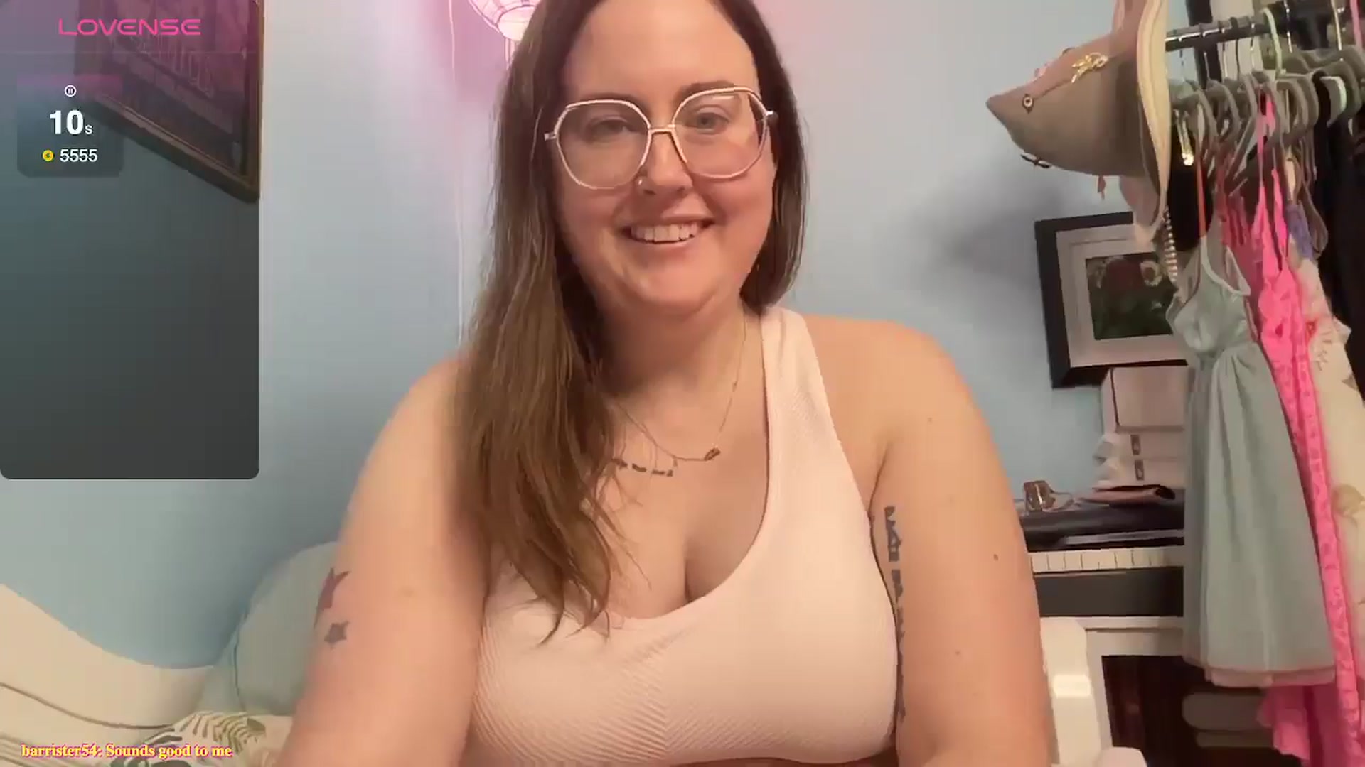 Gallery image thumbnail from LonelyHelena's myfreecams stream on, 03/29/2025, 12:18 image 17 of 20