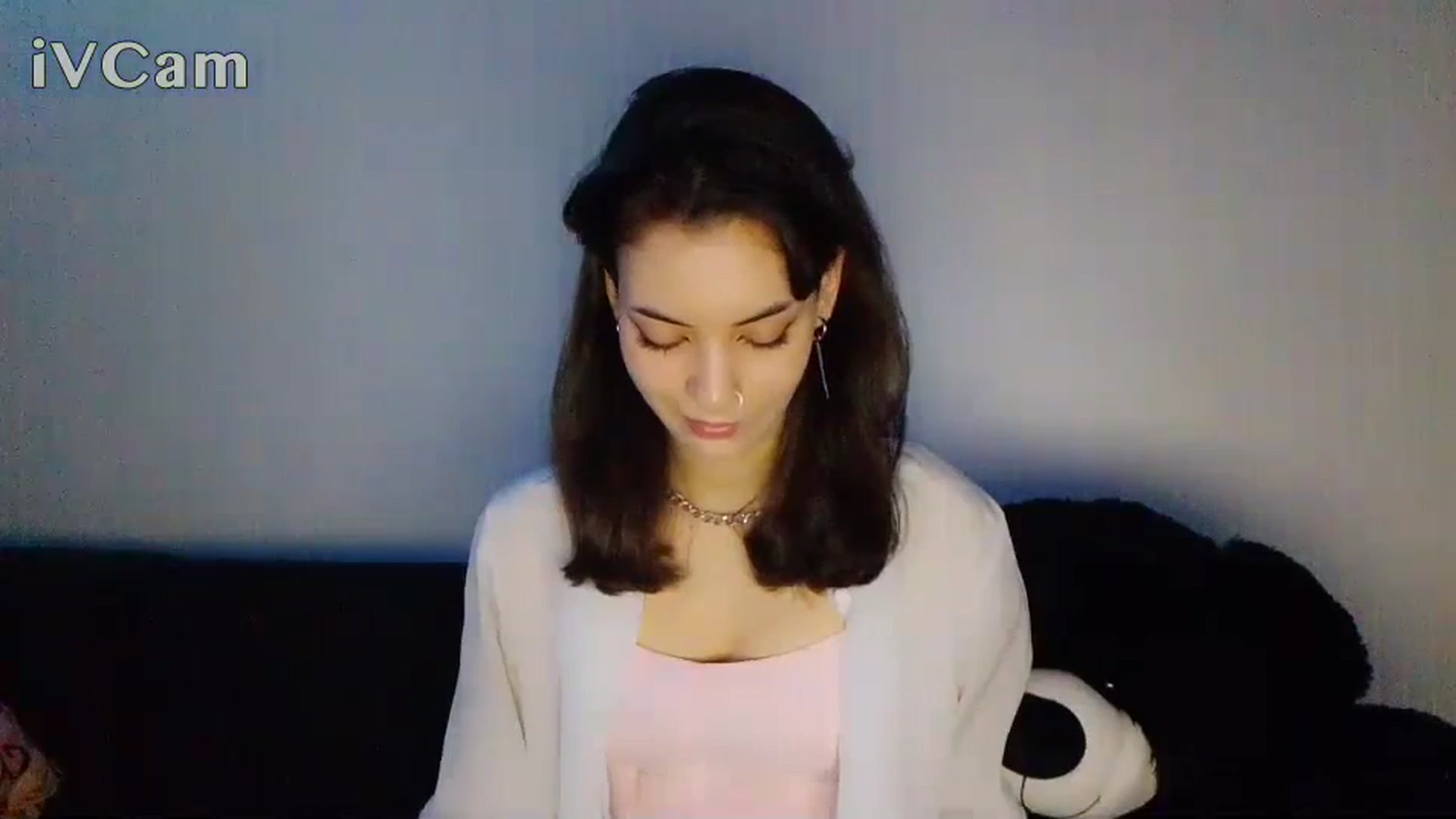 Gallery image thumbnail from LoonyShine's myfreecams stream on, 12/03/2023, 16:41 image 19 of 20