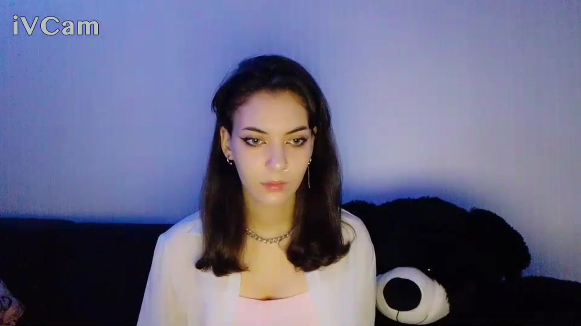 Gallery image thumbnail from LoonyShine's myfreecams stream on, 12/03/2023, 16:41 image 15 of 20
