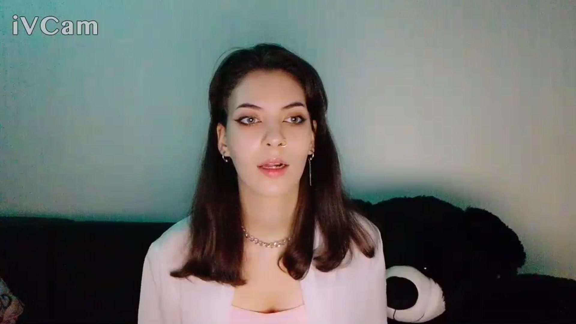 Gallery image thumbnail from LoonyShine's myfreecams stream on, 12/03/2023, 16:41 image 5 of 20
