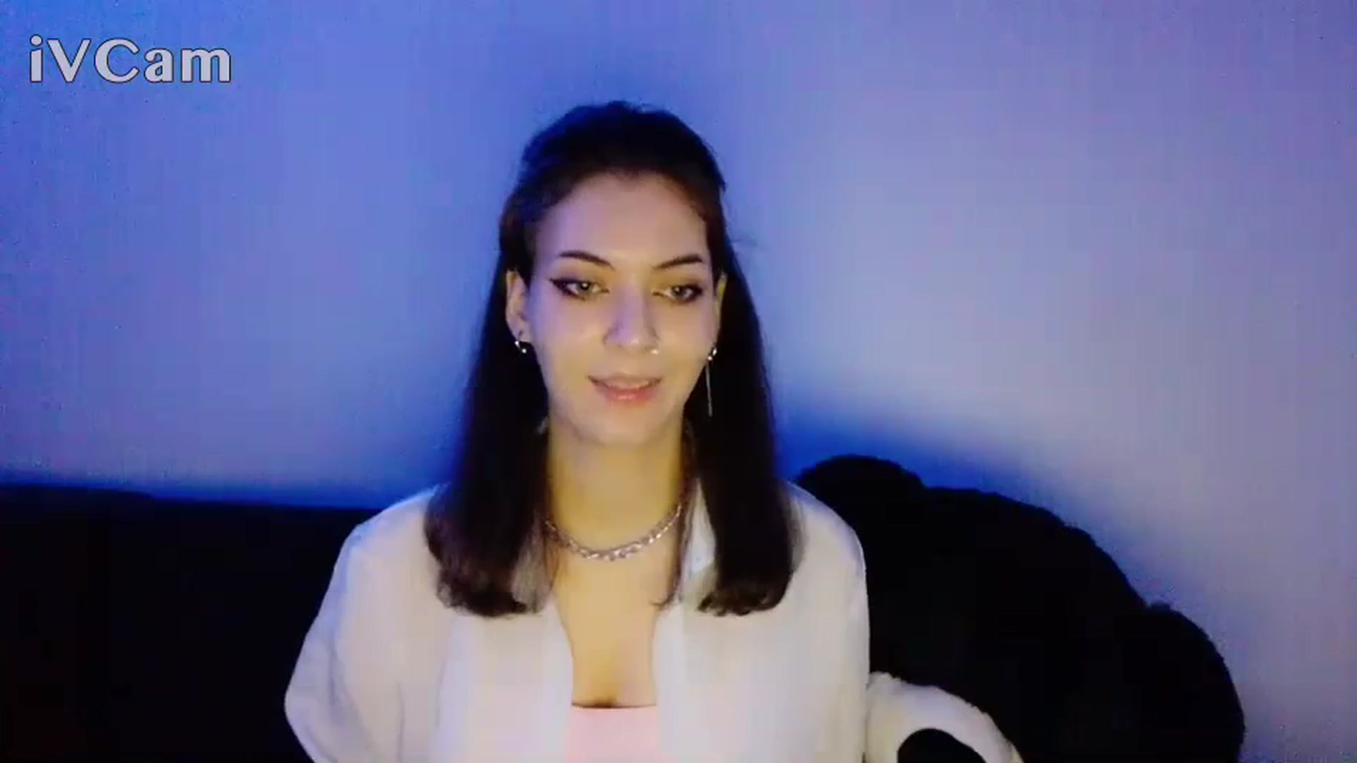 Gallery image thumbnail from LoonyShine's myfreecams stream on, 12/03/2023, 17:44 image 17 of 20