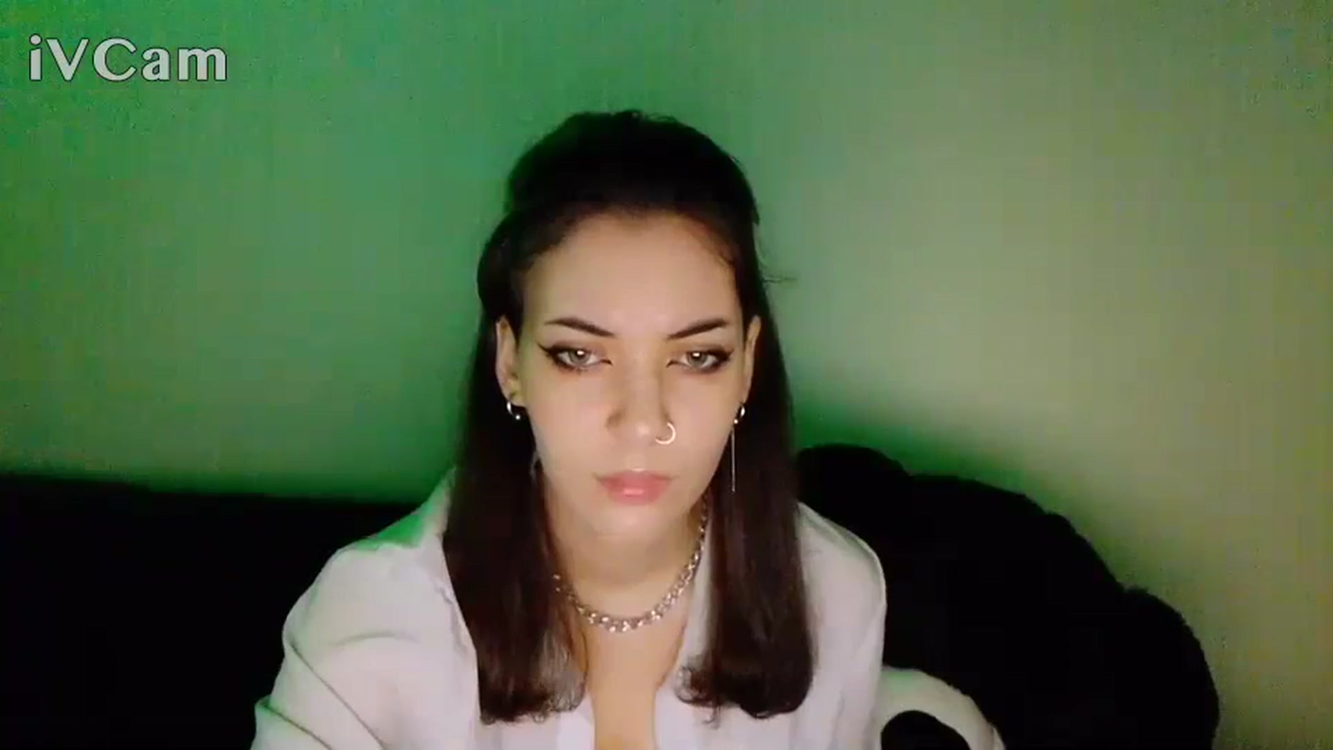 Gallery image thumbnail from LoonyShine's myfreecams stream on, 12/03/2023, 17:44 image 4 of 20