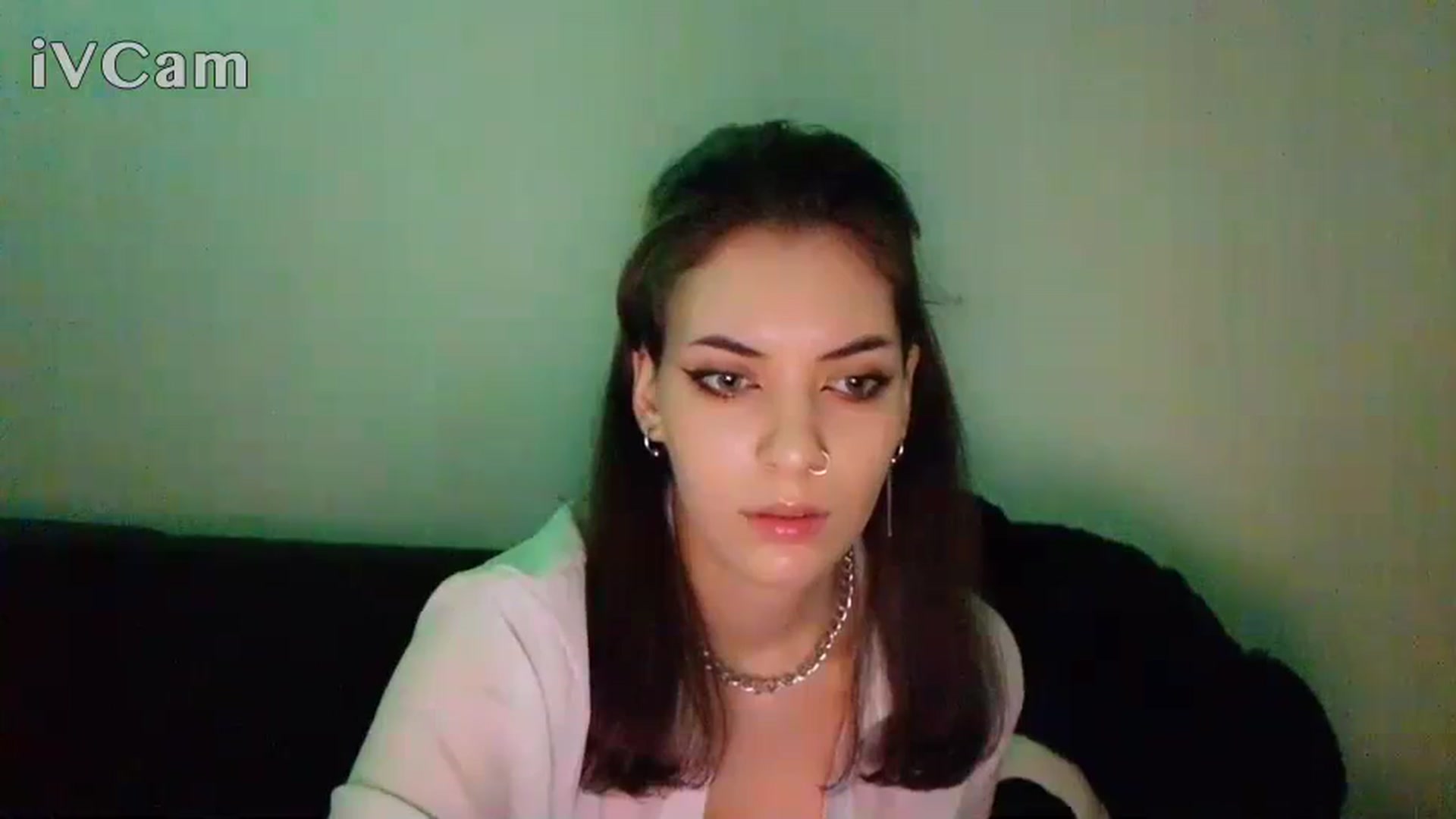 Gallery image thumbnail from LoonyShine's myfreecams stream on, 12/03/2023, 17:44 image 18 of 20