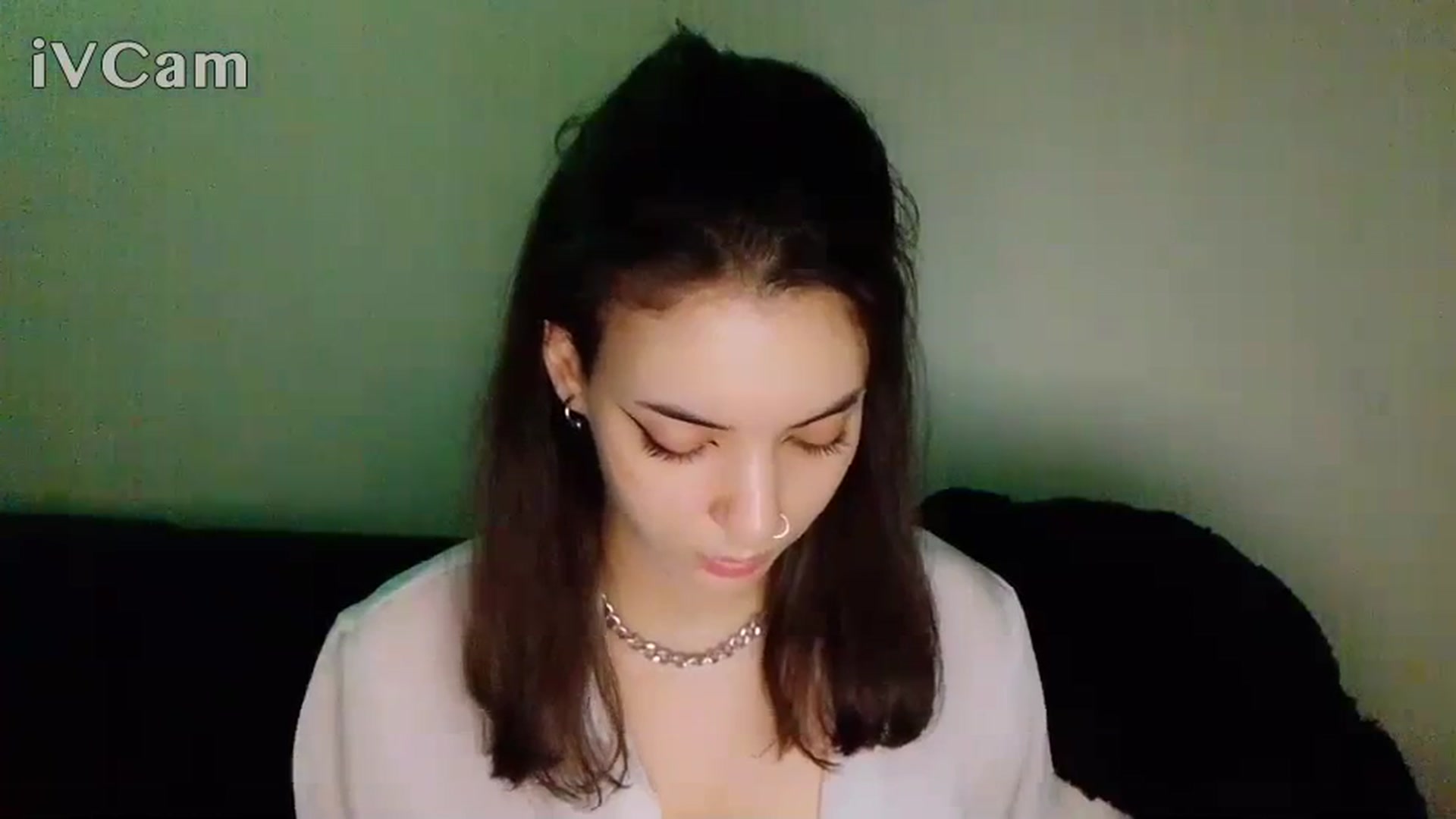 Gallery image thumbnail from LoonyShine's myfreecams stream on, 12/03/2023, 18:50 image 13 of 20