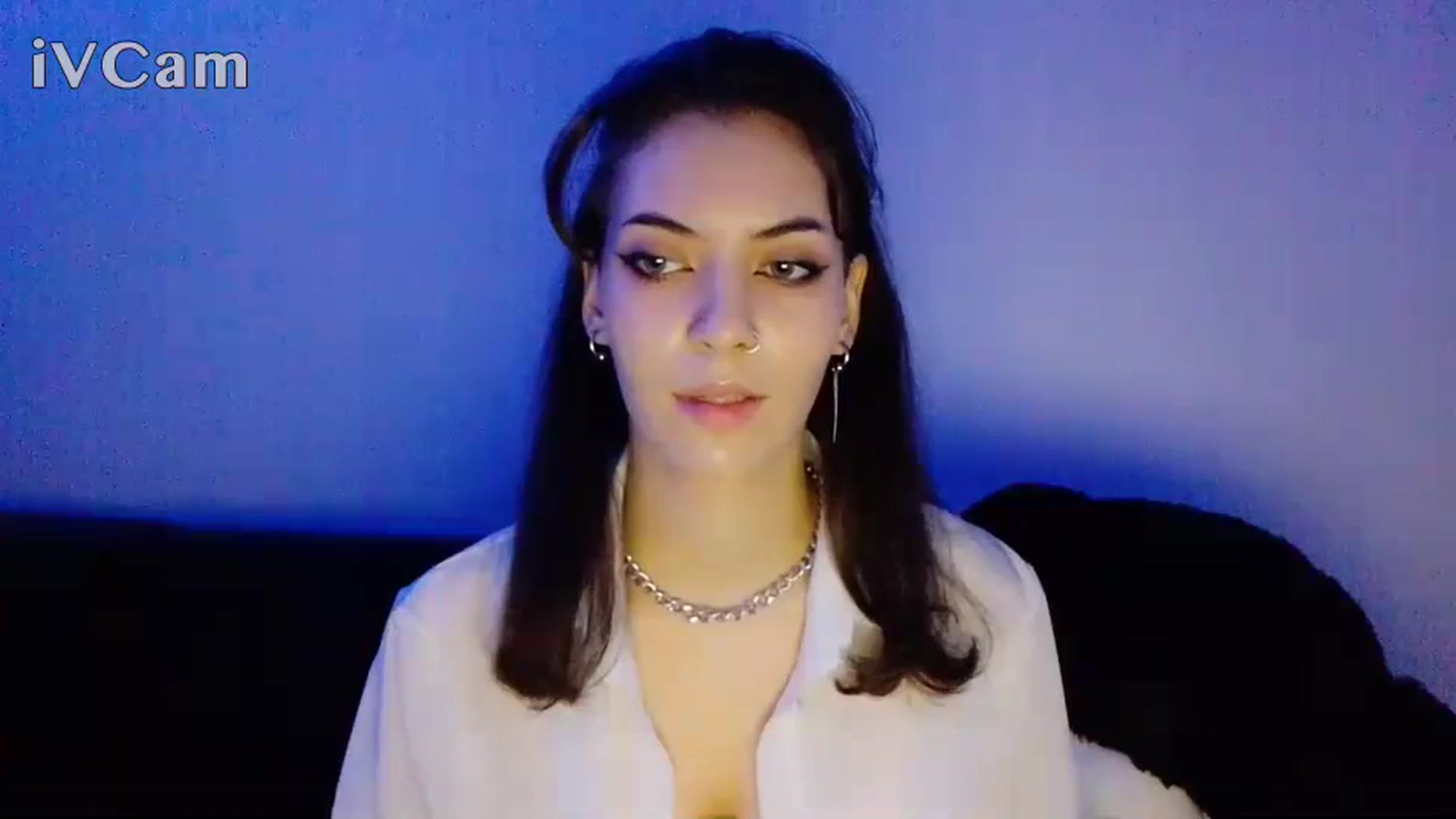 Gallery image thumbnail from LoonyShine's myfreecams stream on, 12/03/2023, 18:50 image 7 of 20