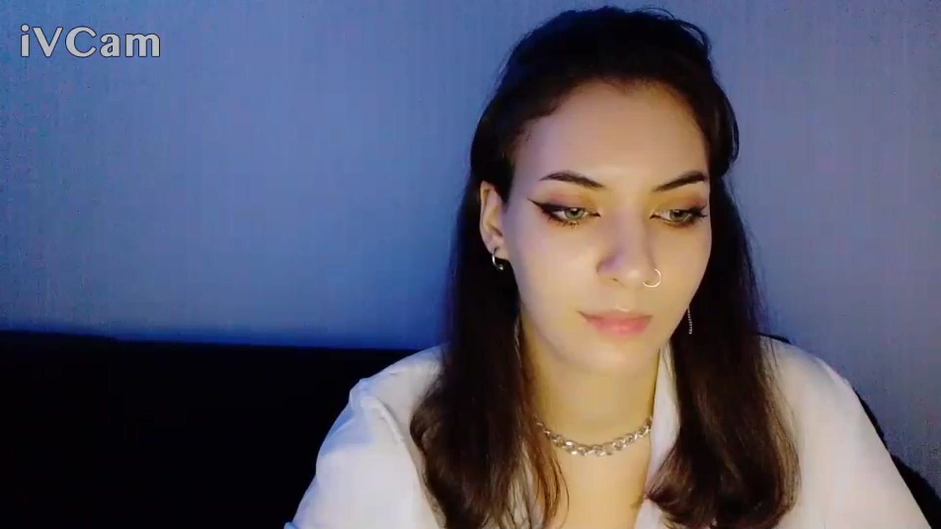 Gallery image thumbnail from LoonyShine's myfreecams stream on, 12/03/2023, 18:50 image 1 of 20