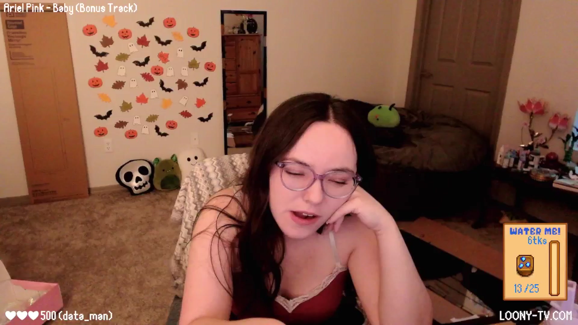 Gallery image thumbnail from LoonyTV's myfreecams stream on, 11/17/2025, 24:21 image 2 of 20