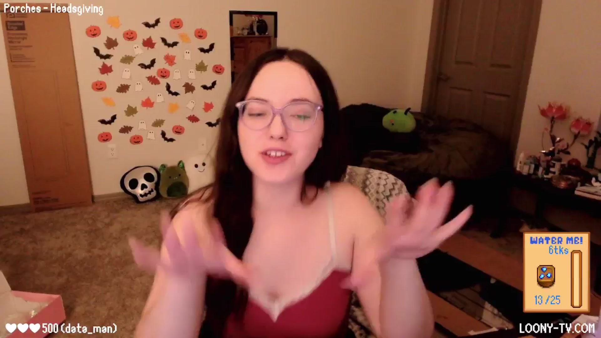 Gallery image thumbnail from LoonyTV's myfreecams stream on, 11/17/2025, 24:21 image 19 of 20