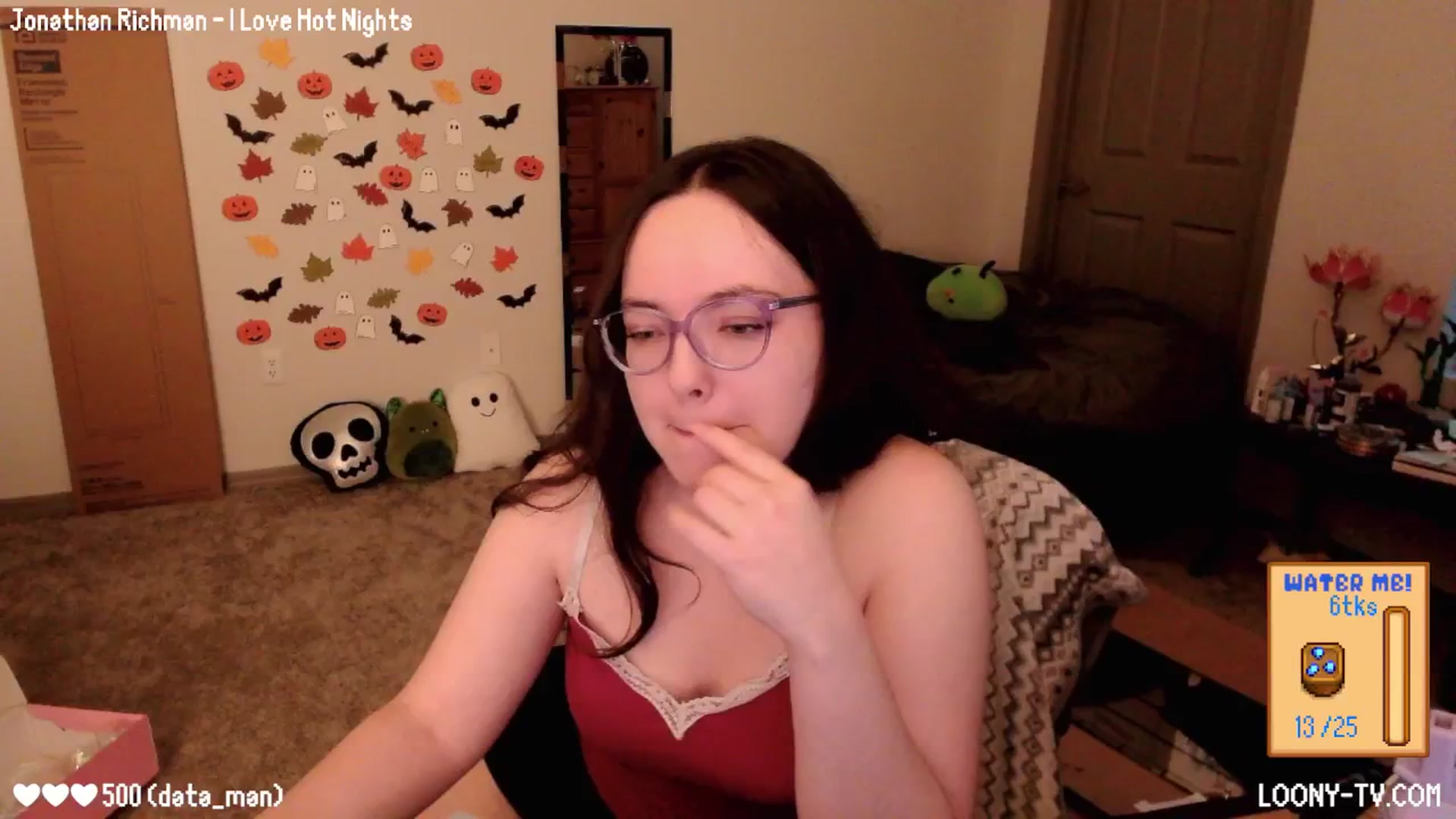 Gallery image thumbnail from LoonyTV's myfreecams stream on, 11/17/2025, 24:21 image 7 of 20