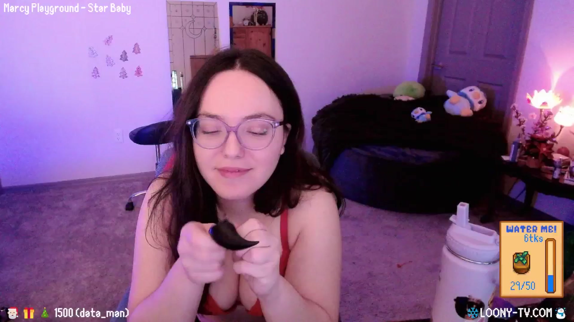 Gallery image thumbnail from LoonyTV's myfreecams stream on, 12/26/2025, 24:51 image 14 of 20