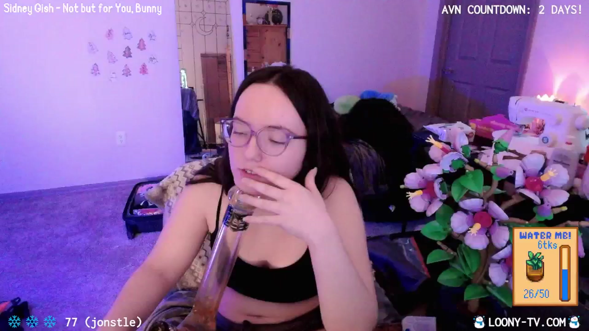 Gallery image thumbnail from LoonyTV's myfreecams stream on, 01/19/2026, 01:09 image 8 of 20