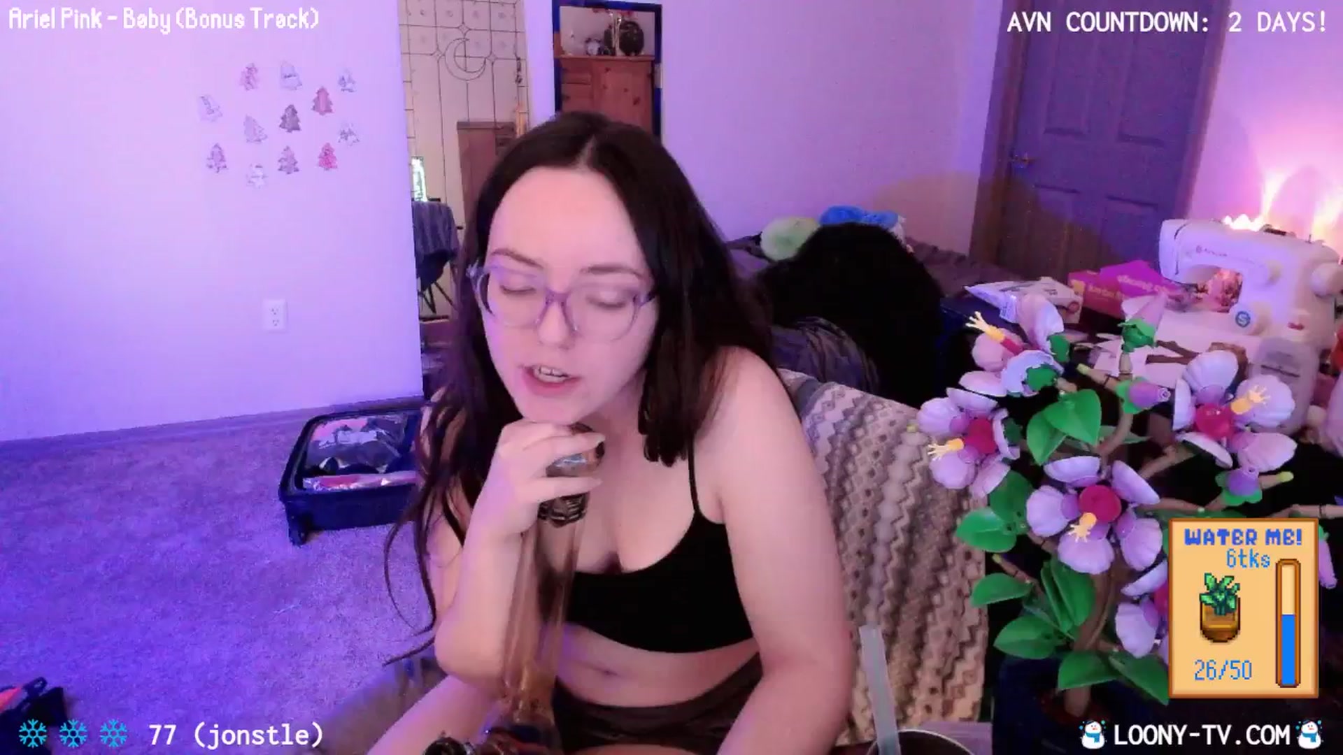 Gallery image thumbnail from LoonyTV's myfreecams stream on, 01/19/2026, 01:09 image 12 of 20