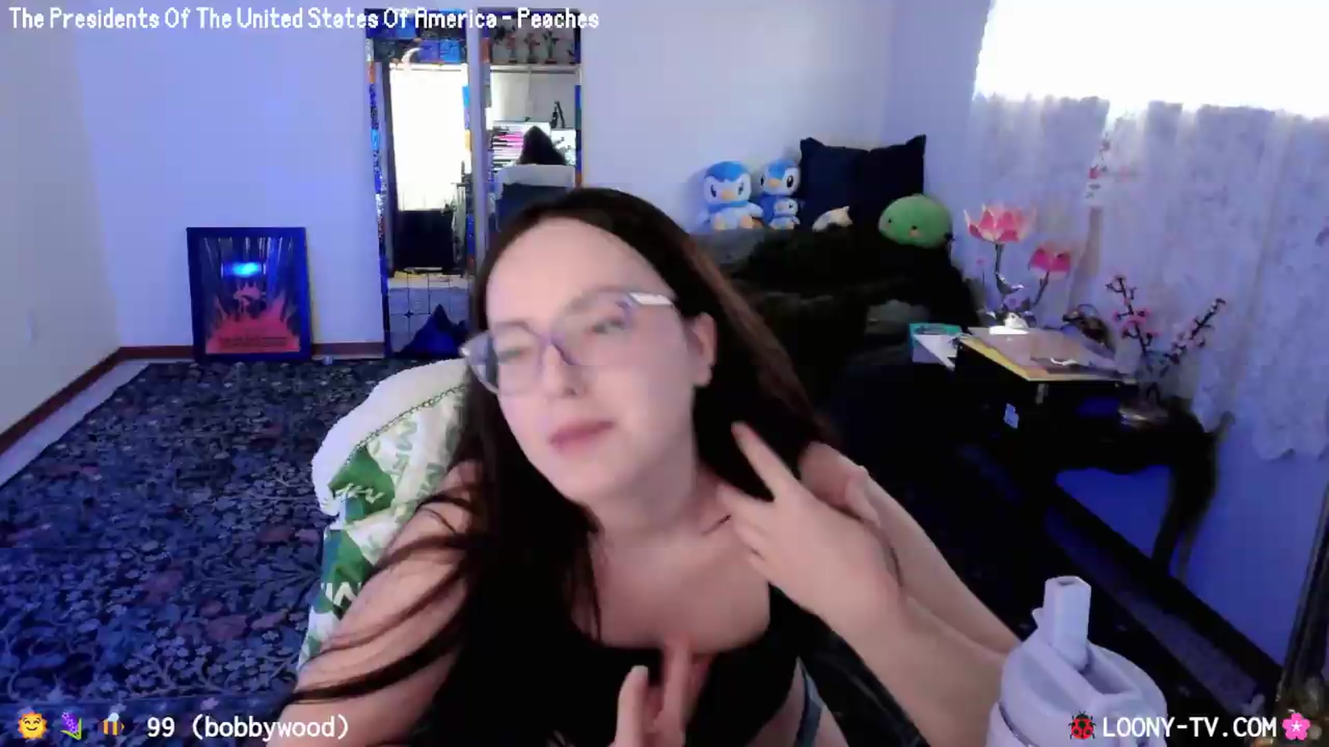 Gallery image thumbnail from LoonyTV's myfreecams stream on, 05/17/2026, 23:41 image 12 of 20