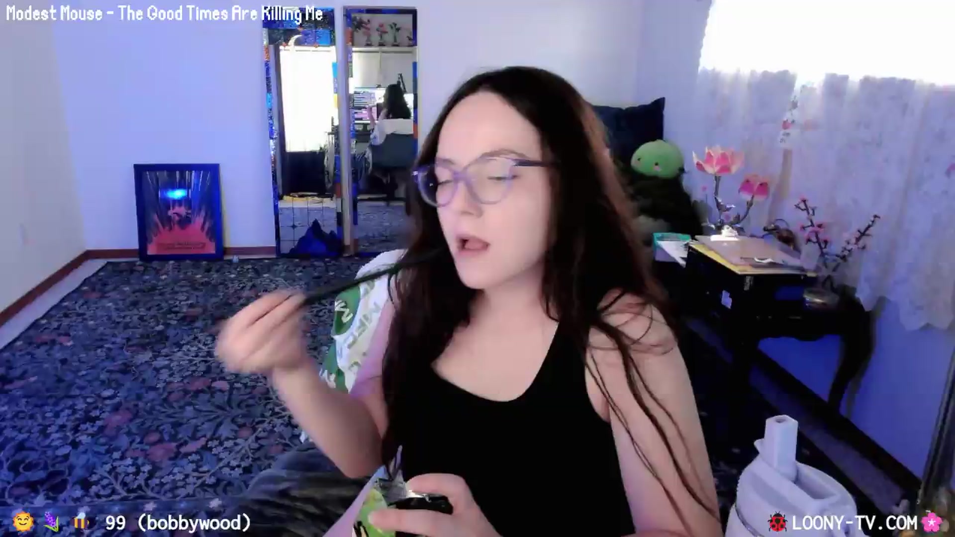 Gallery image thumbnail from LoonyTV's myfreecams stream on, 05/17/2026, 23:41 image 6 of 20