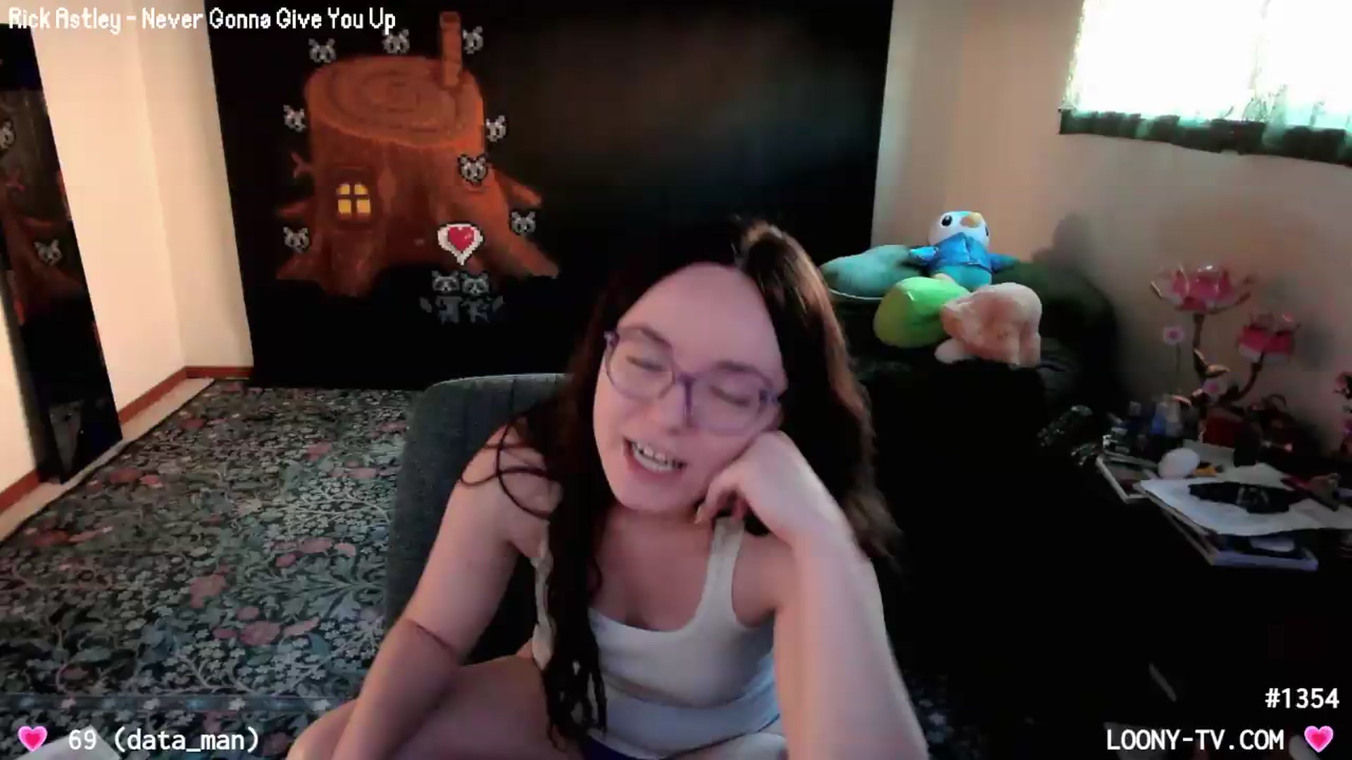 Gallery image thumbnail from LoonyTV's myfreecams stream on, 08/15/2026, 23:03 image 13 of 20