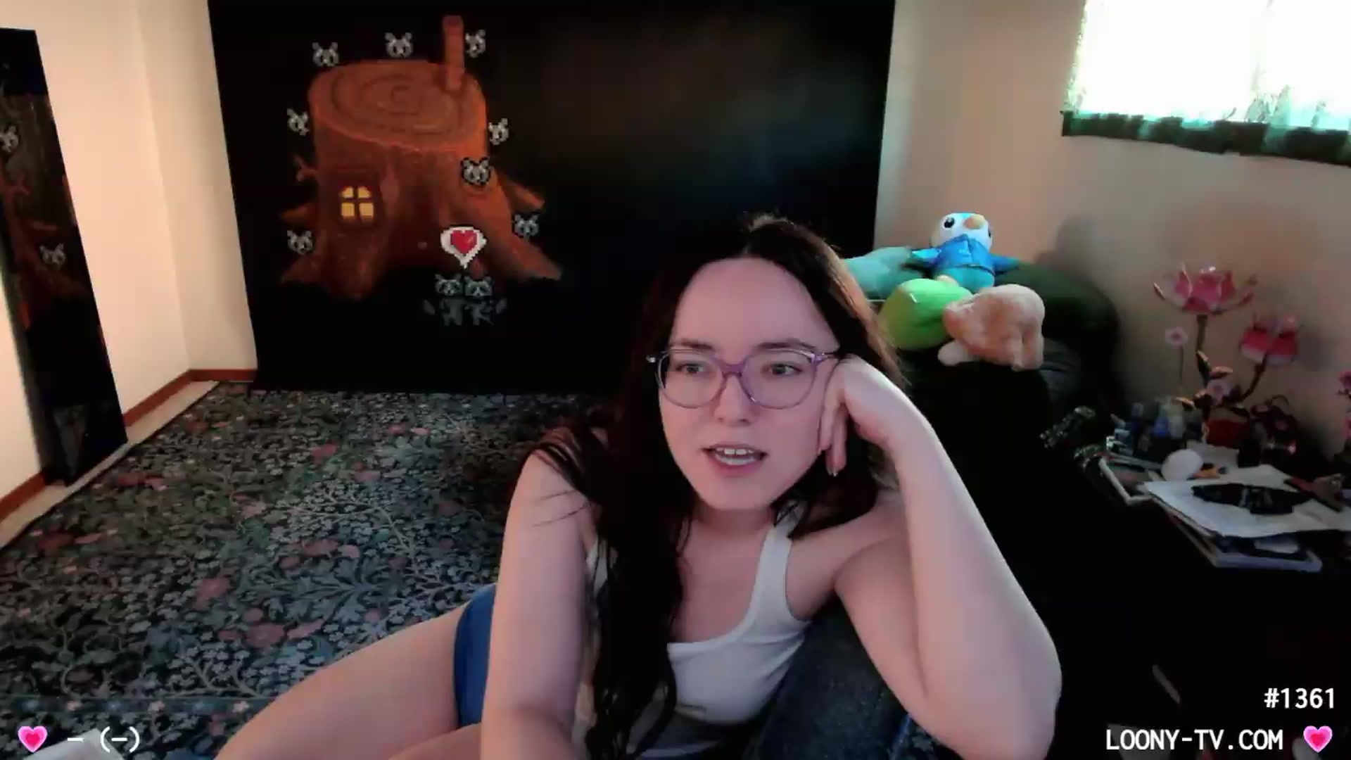 Gallery image thumbnail from LoonyTV's myfreecams stream on, 08/15/2026, 23:03 image 1 of 20