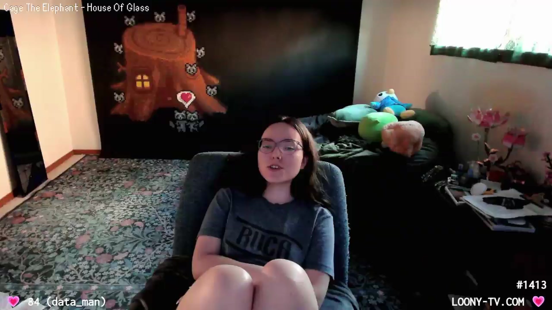 Gallery image thumbnail from LoonyTV's myfreecams stream on, 08/18/2026, 23:45 image 15 of 20