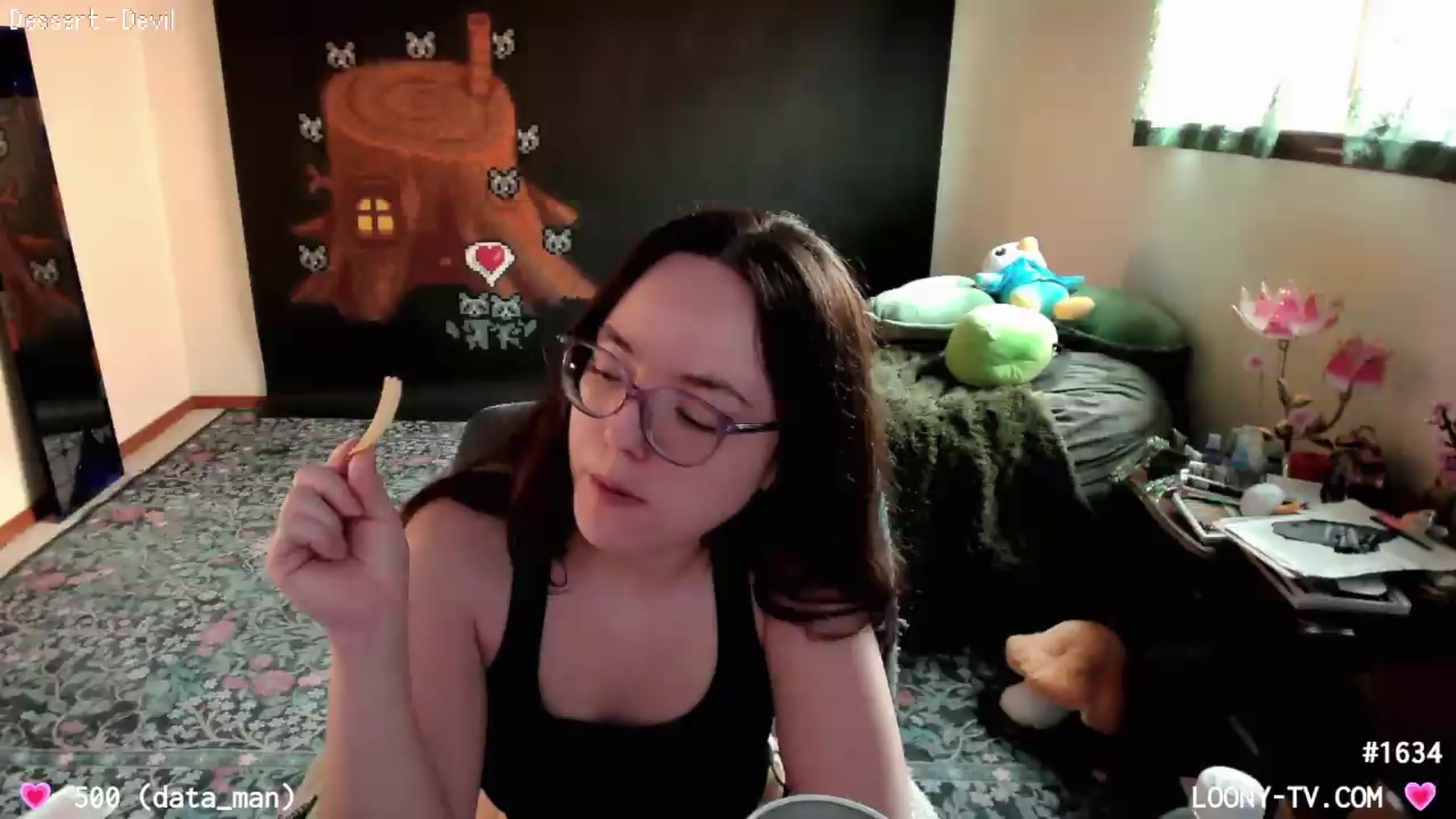 Gallery image thumbnail from LoonyTV's myfreecams stream on, 08/23/2026, 23:18 image 17 of 20