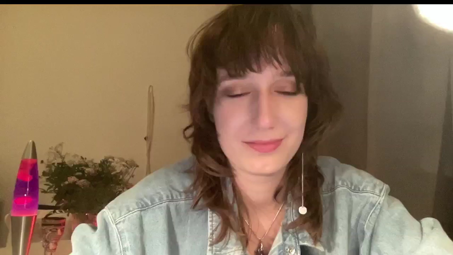 Gallery image thumbnail from LoooneyTunes's myfreecams stream on, 10/20/2024, 03:16 image 7 of 20