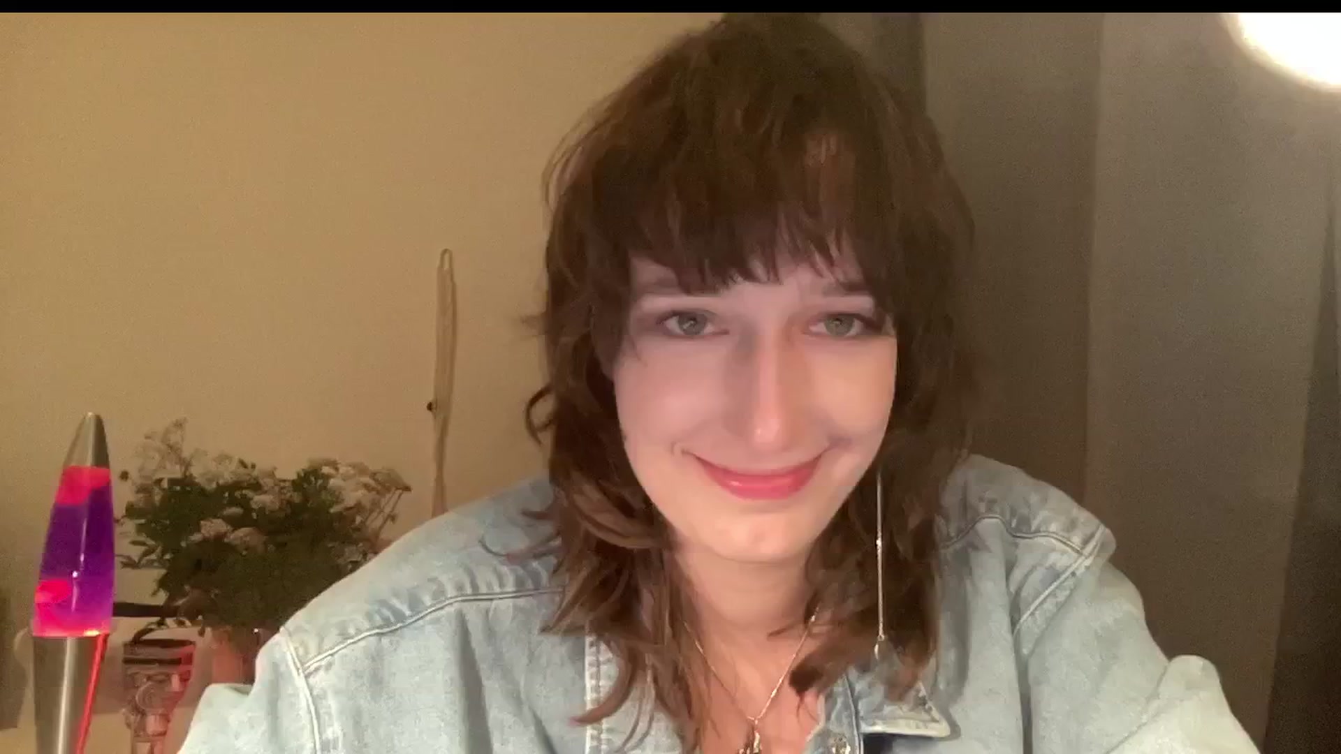 Gallery image thumbnail from LoooneyTunes's myfreecams stream on, 10/20/2024, 03:16 image 16 of 20
