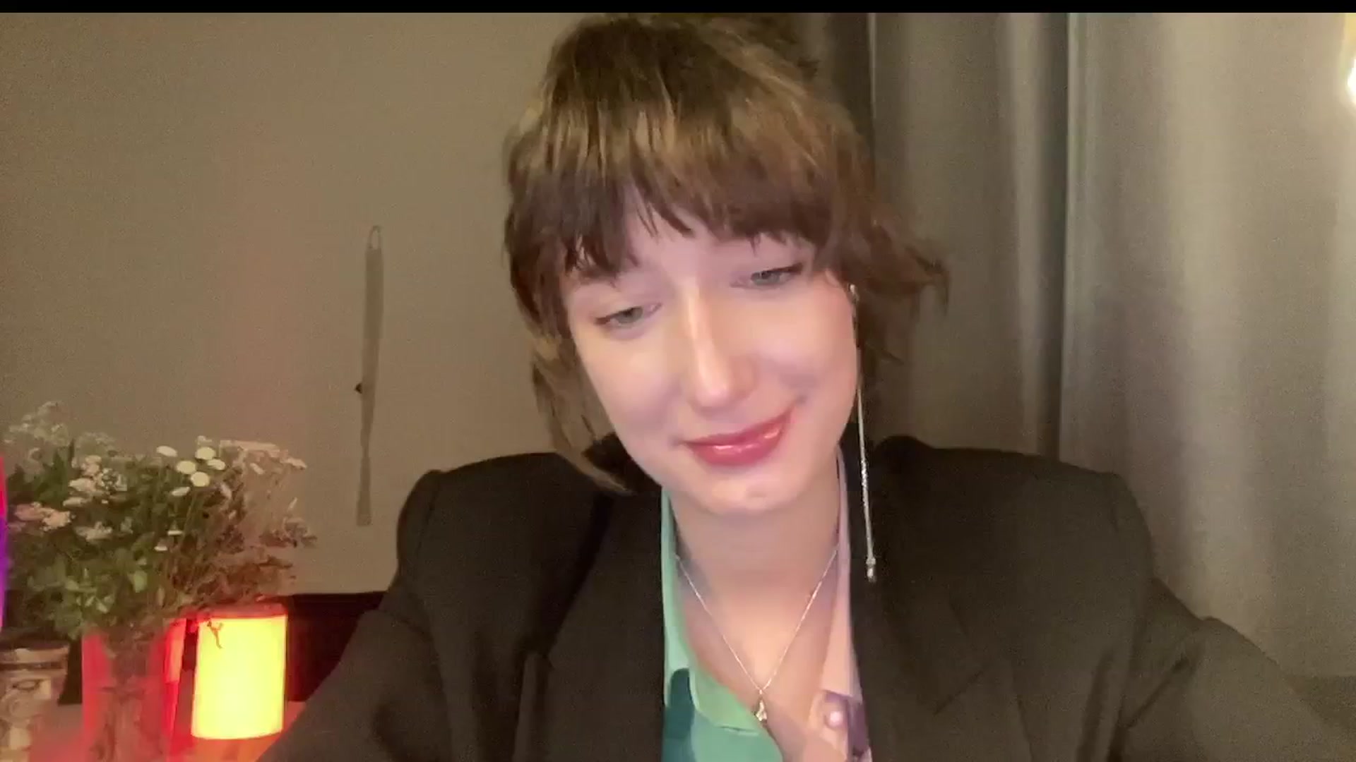Gallery image thumbnail from LoooneyTunes's myfreecams stream on, 10/23/2024, 19:58 image 1 of 20