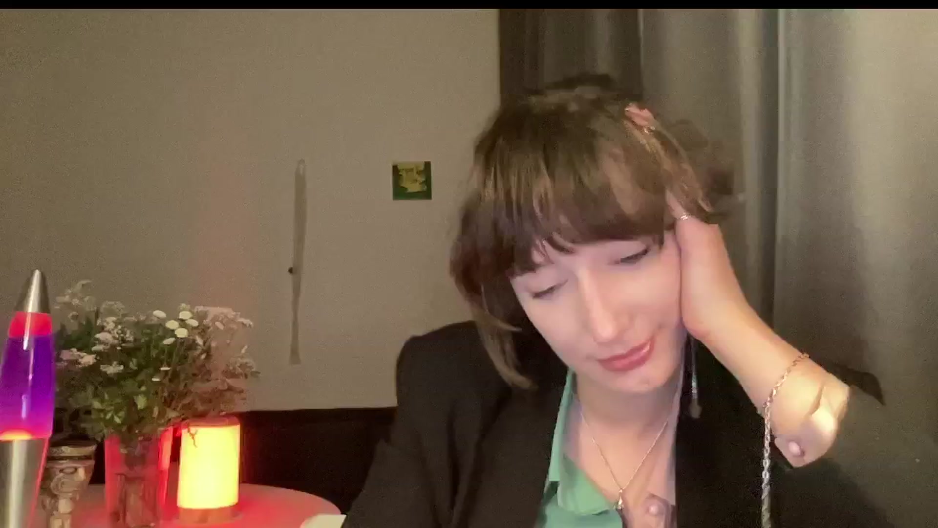 Gallery image thumbnail from LoooneyTunes's myfreecams stream on, 10/23/2024, 19:58 image 18 of 20
