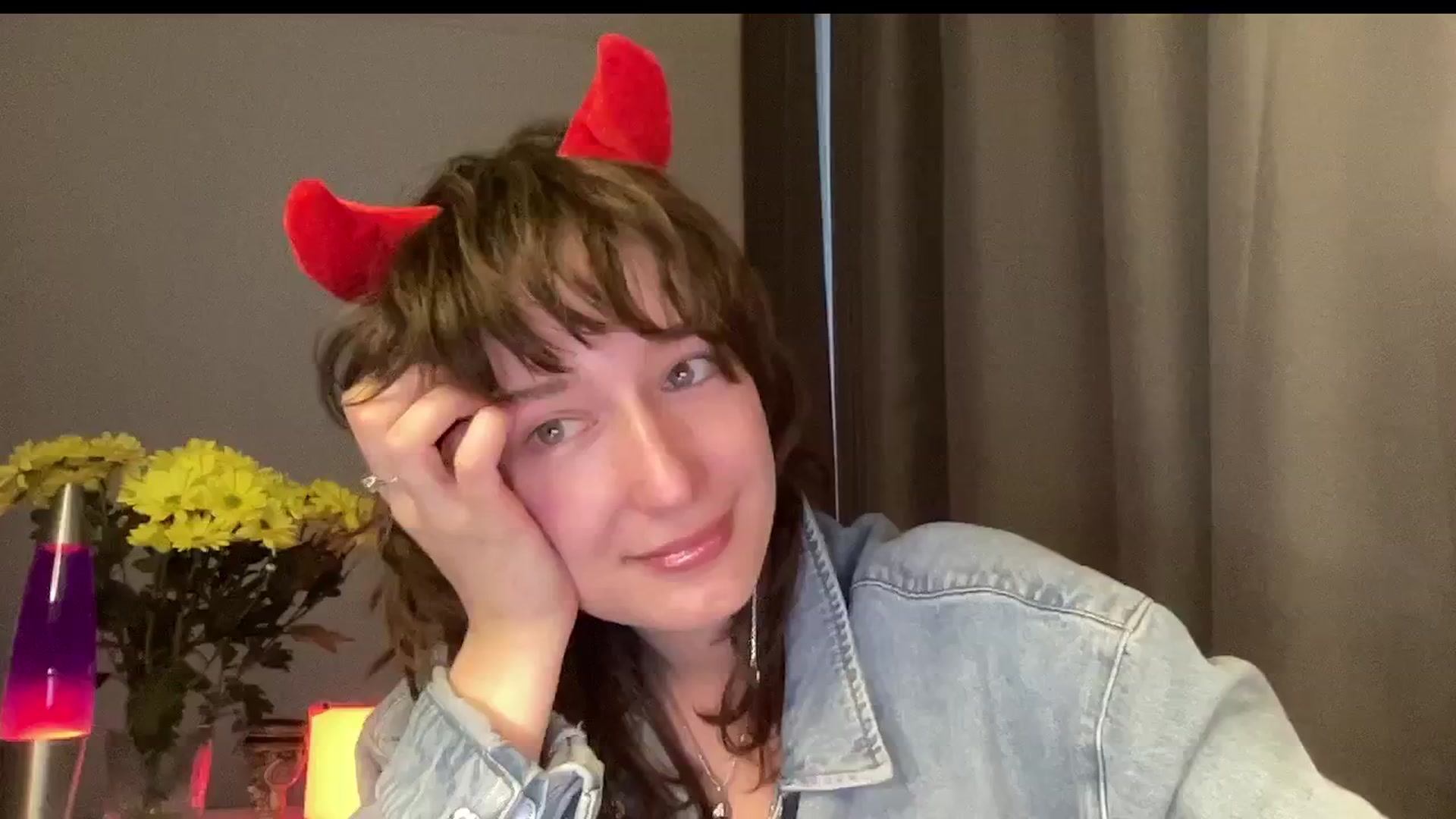Gallery image thumbnail from LoooneyTunes's myfreecams stream on, 10/27/2024, 16:10 image 9 of 20