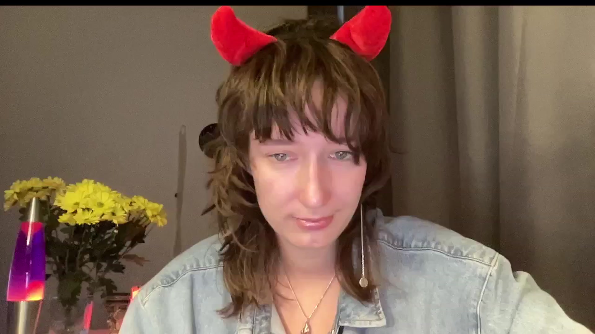 Gallery image thumbnail from LoooneyTunes's myfreecams stream on, 10/27/2024, 16:10 image 12 of 20