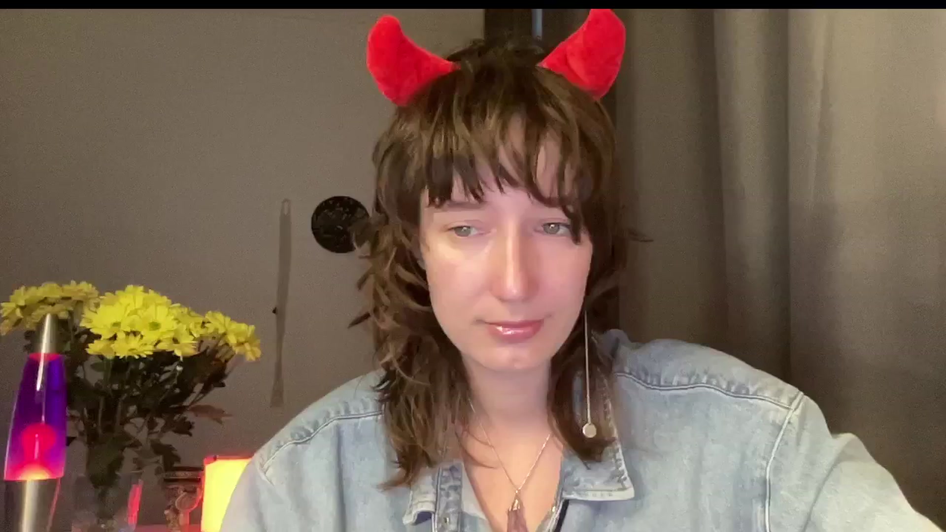 Gallery image thumbnail from LoooneyTunes's myfreecams stream on, 10/27/2024, 16:10 image 13 of 20