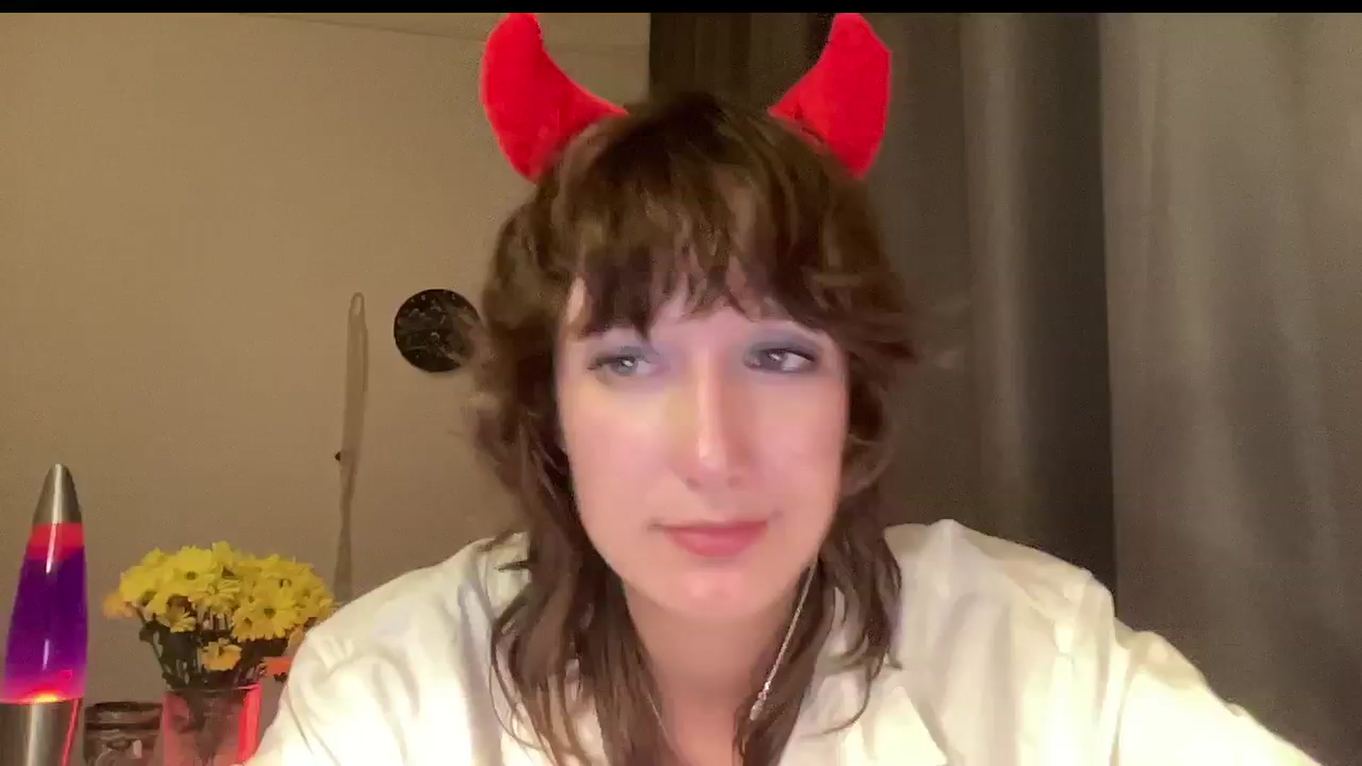 Gallery image thumbnail from LoooneyTunes's myfreecams stream on, 10/30/2024, 20:00 image 12 of 20
