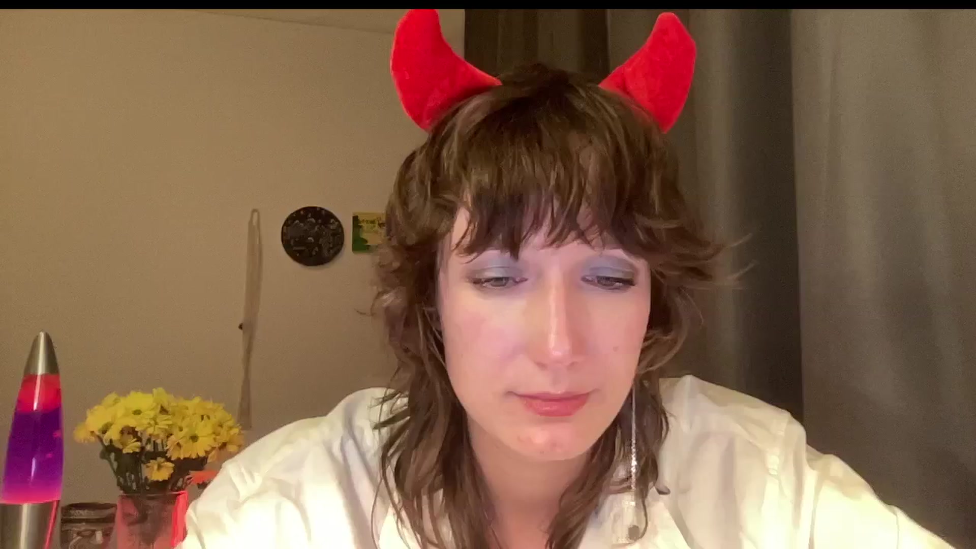 Gallery image thumbnail from LoooneyTunes's myfreecams stream on, 10/30/2024, 20:00 image 17 of 20