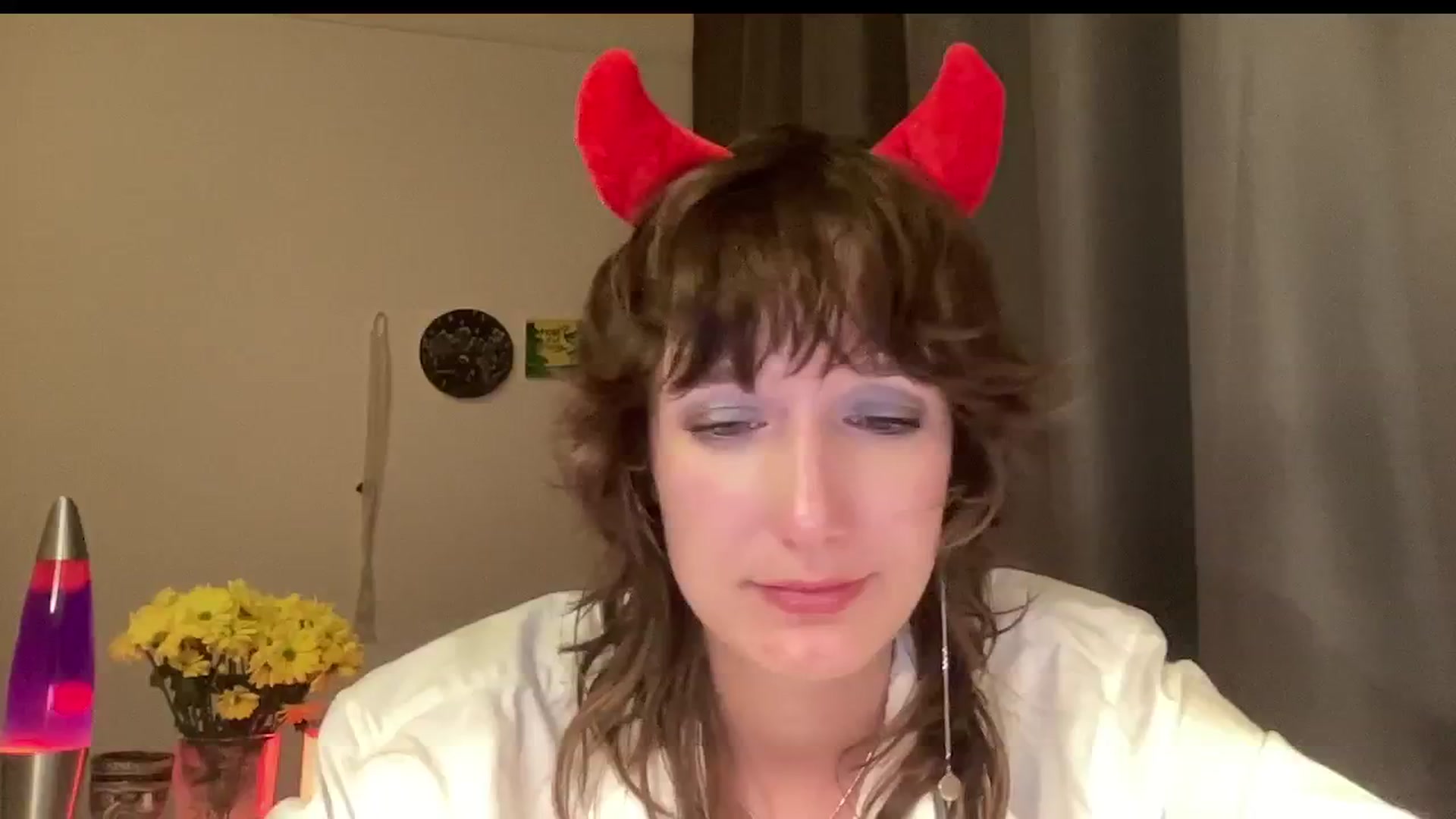 Gallery image thumbnail from LoooneyTunes's myfreecams stream on, 10/30/2024, 20:20 image 15 of 20