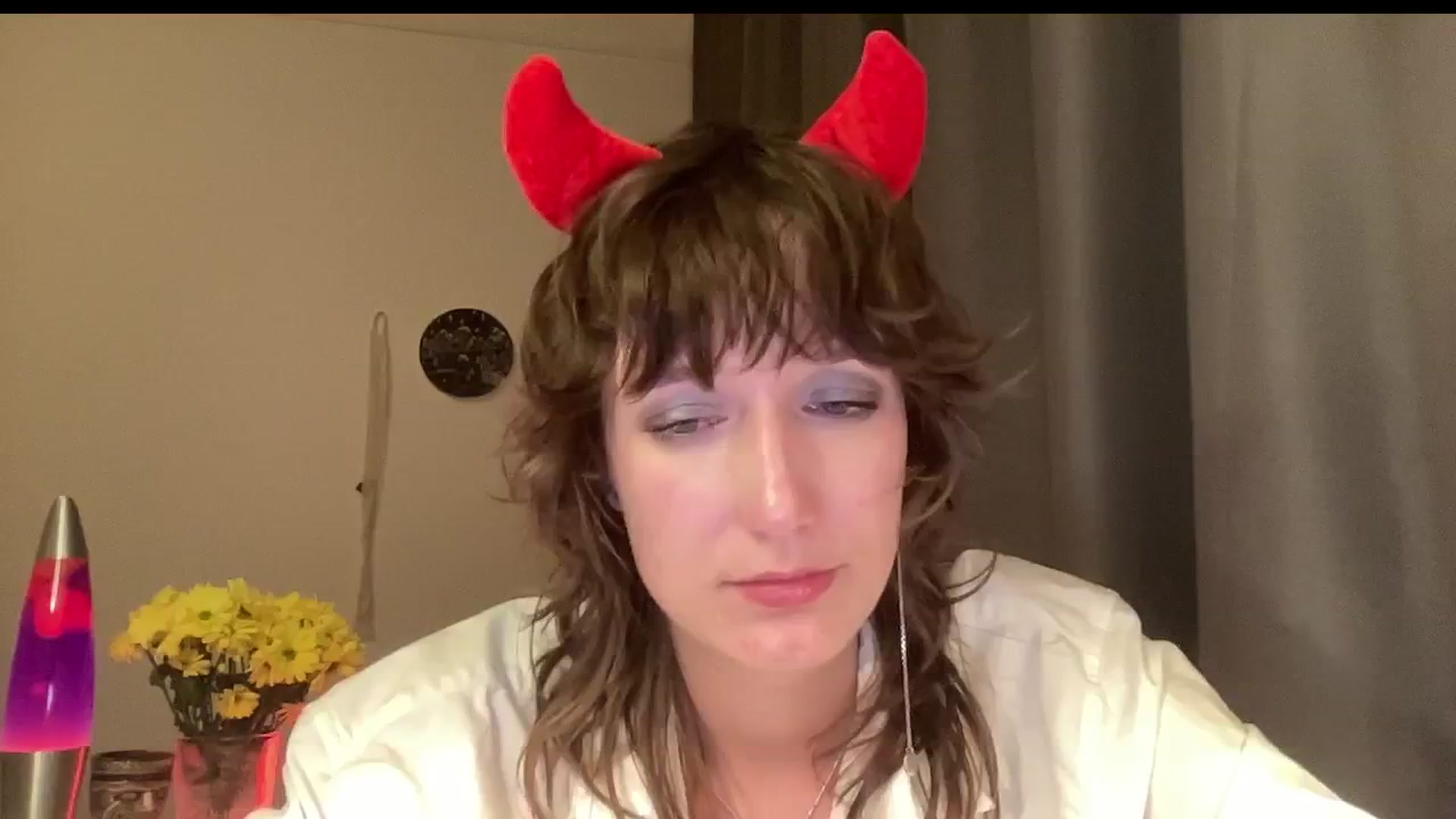 Gallery image thumbnail from LoooneyTunes's myfreecams stream on, 10/30/2024, 20:20 image 14 of 20