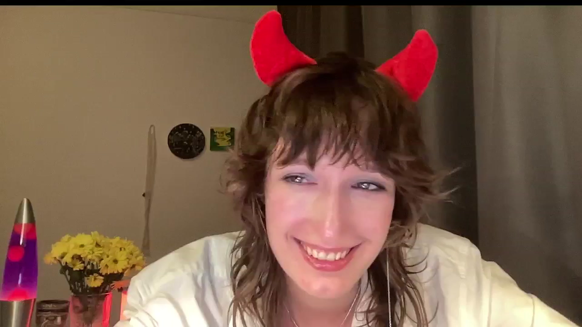 Gallery image thumbnail from LoooneyTunes's myfreecams stream on, 10/30/2024, 20:20 image 7 of 20