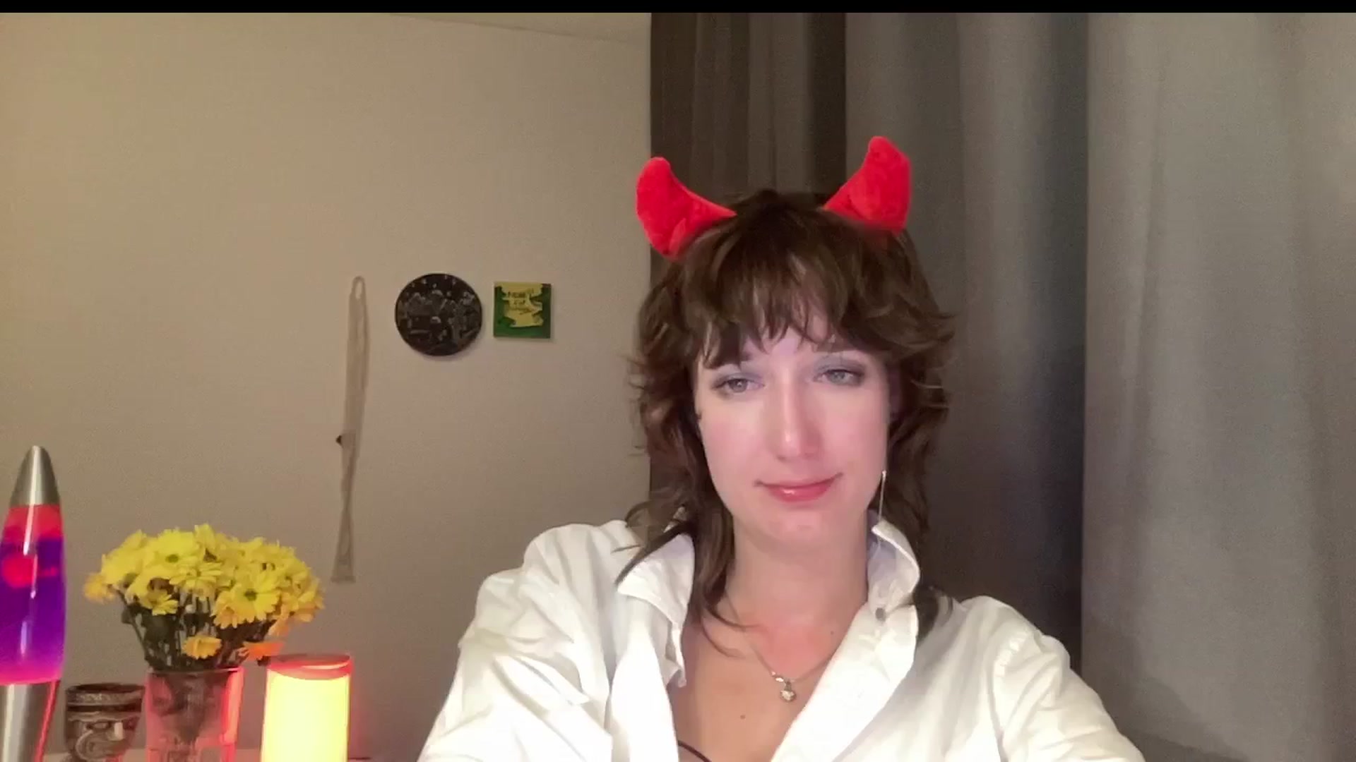 Gallery image thumbnail from LoooneyTunes's myfreecams stream on, 10/30/2024, 21:36 image 17 of 20