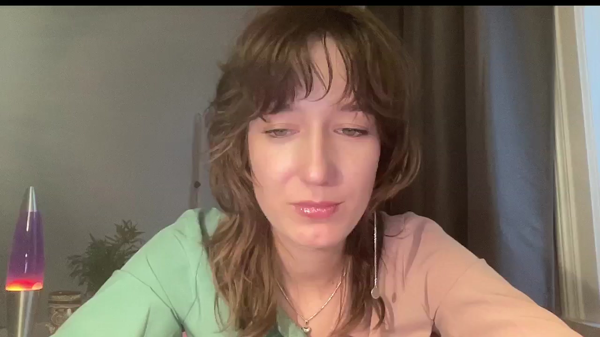 Gallery image thumbnail from LoooneyTunes's myfreecams stream on, 11/01/2024, 17:20 image 7 of 20