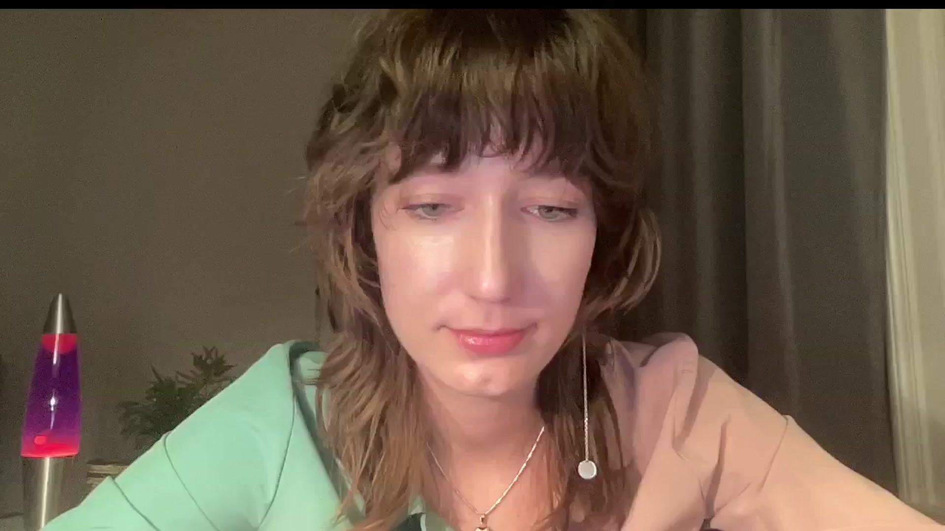 Gallery image thumbnail from LoooneyTunes's myfreecams stream on, 11/01/2024, 17:20 image 19 of 20
